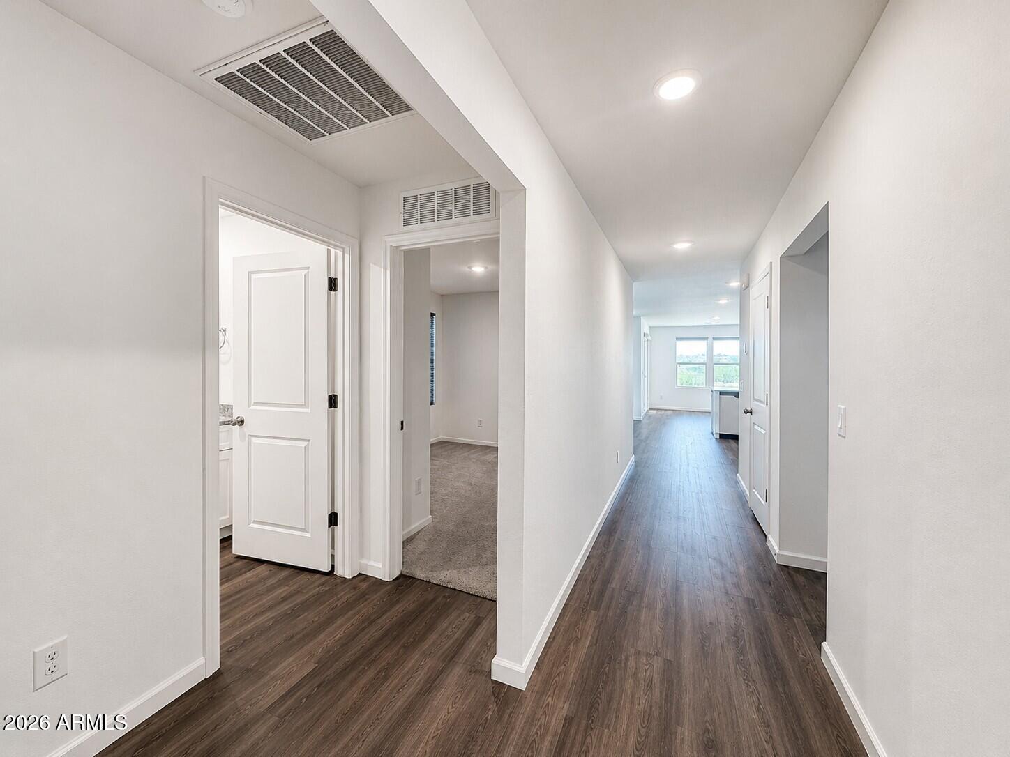 930 LOGAN Way