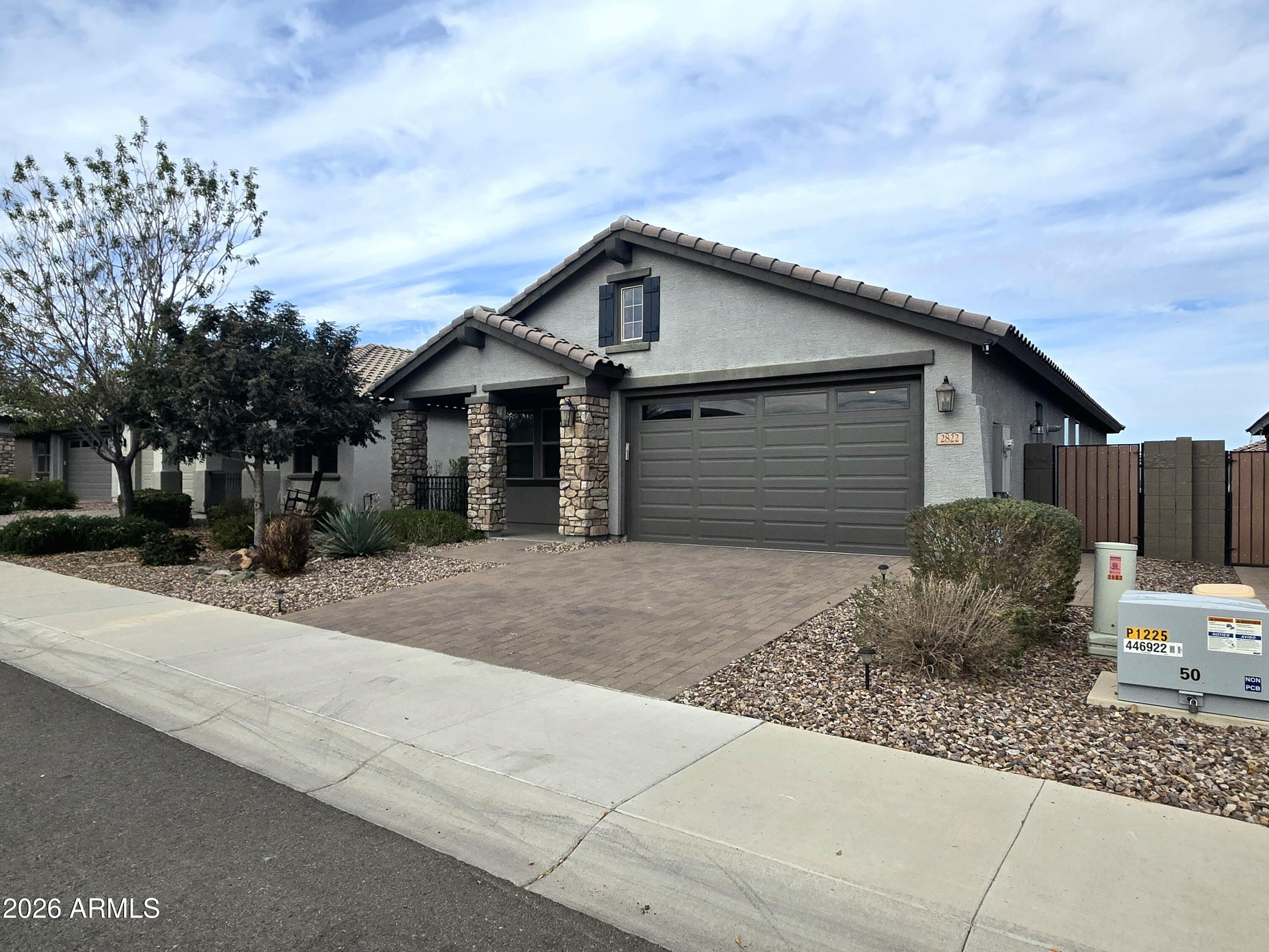 2822 W BLUE RIVER Drive