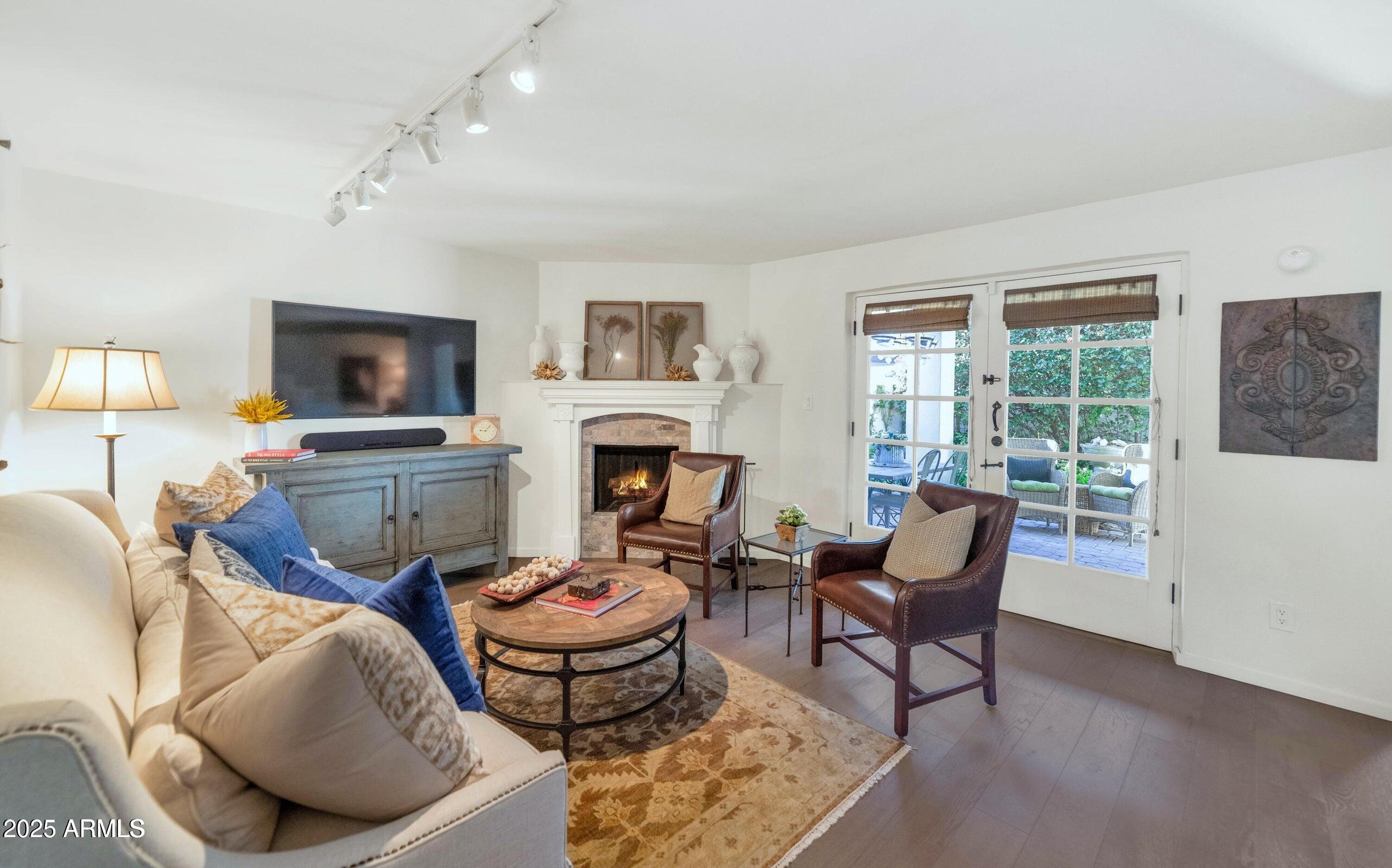 5101 N CASA BLANCA Drive 19