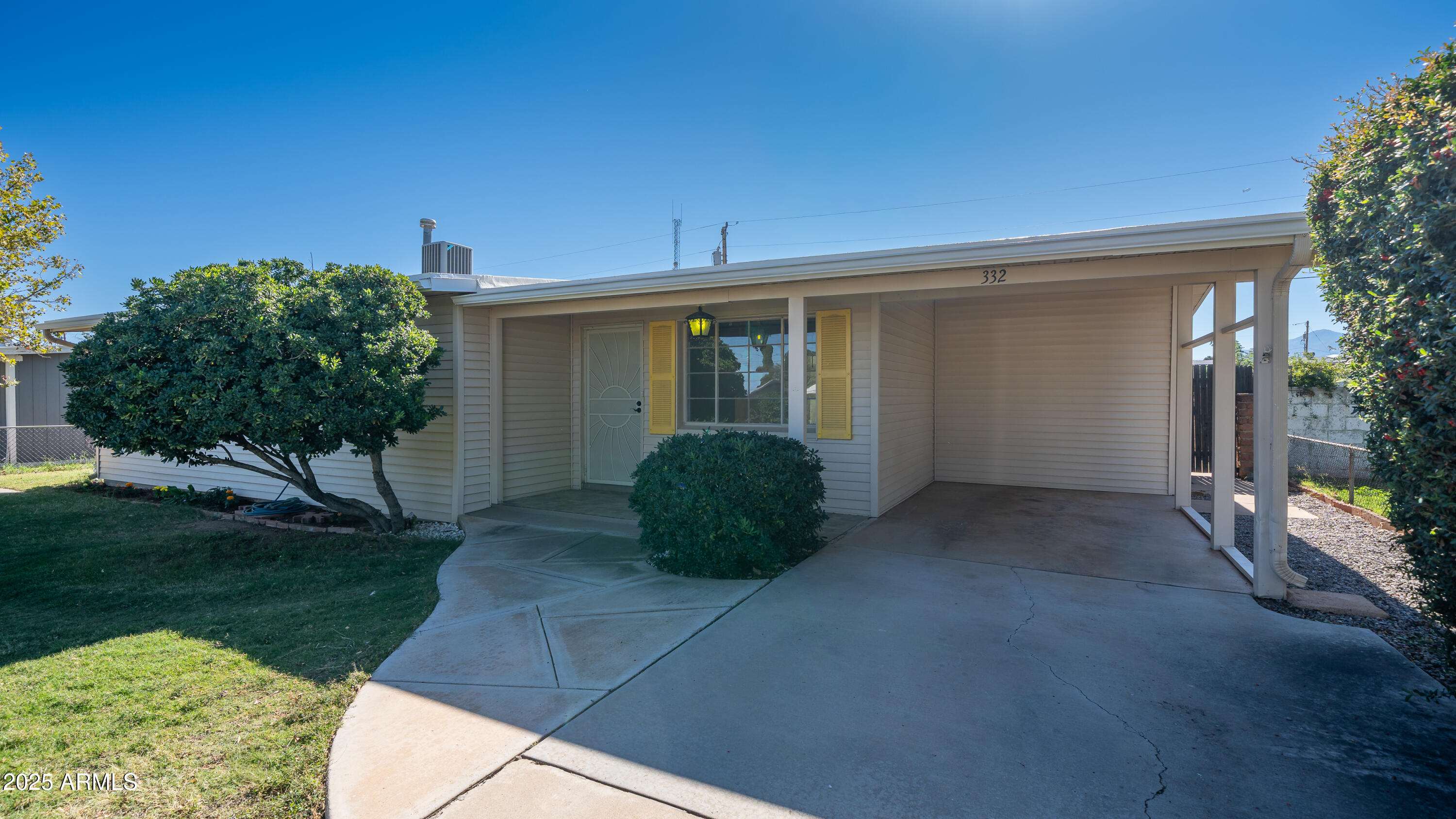 GARDEN CANYON 2 - Residential