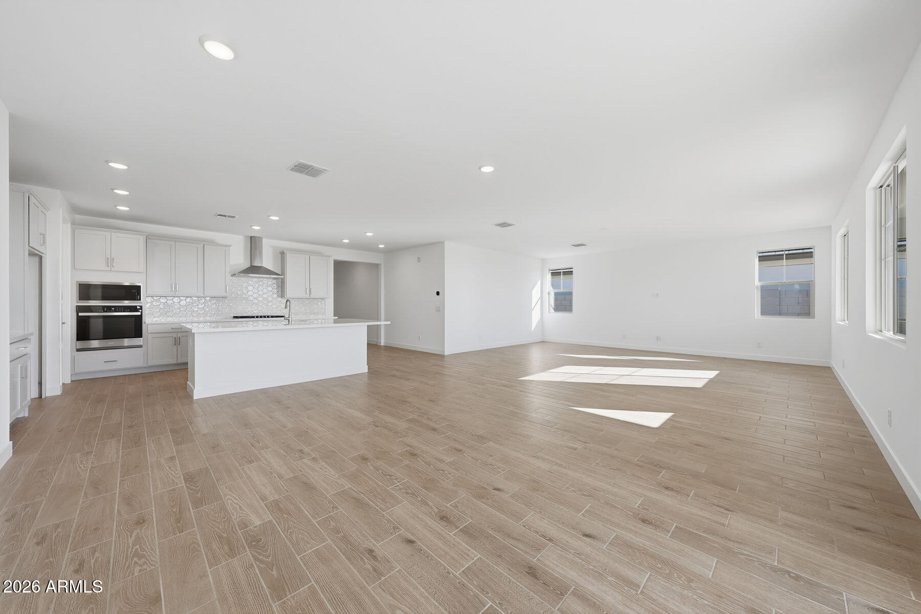 18363 W MOHAVE Street