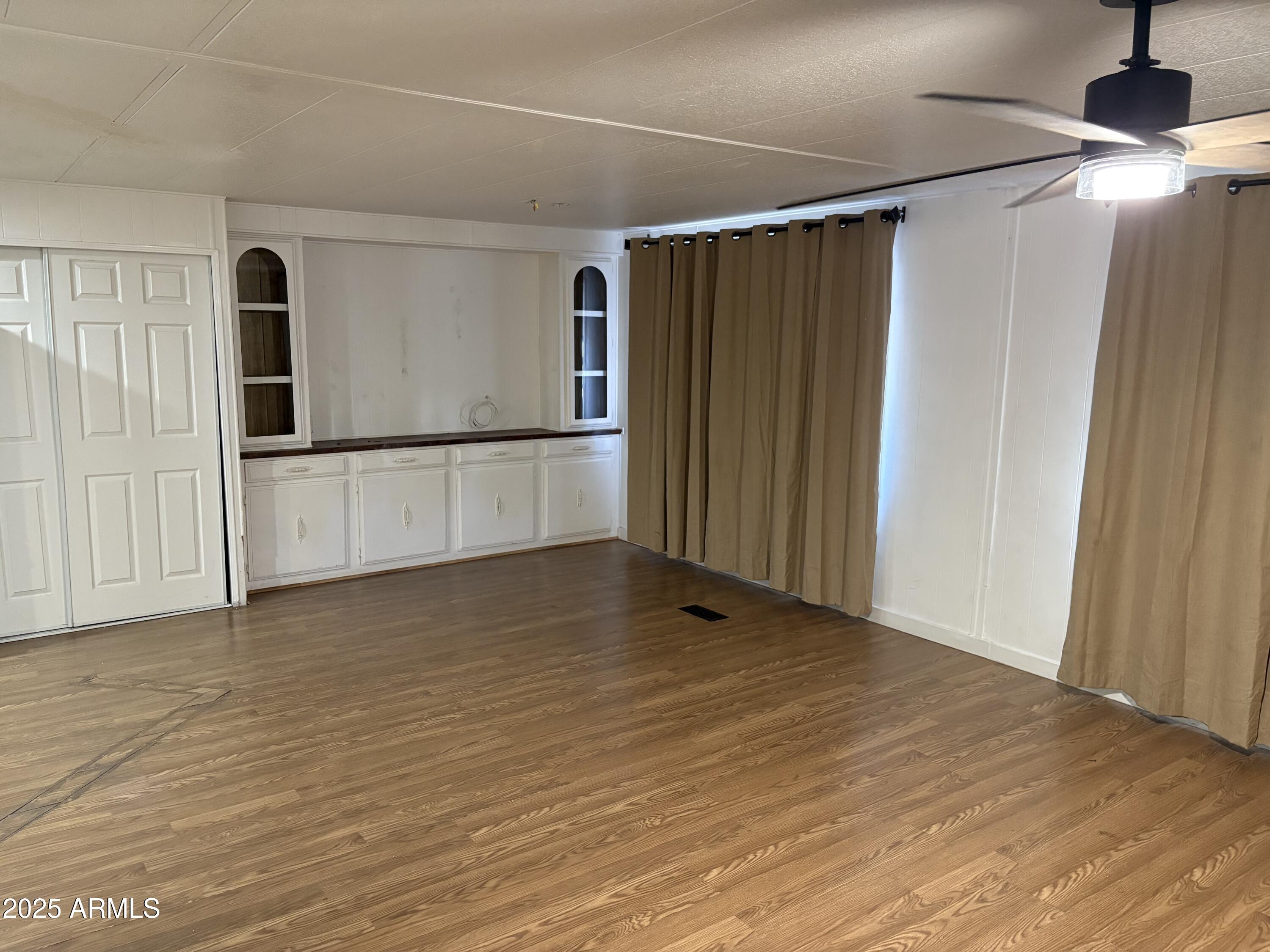 4400 W MISSOURI Avenue 302