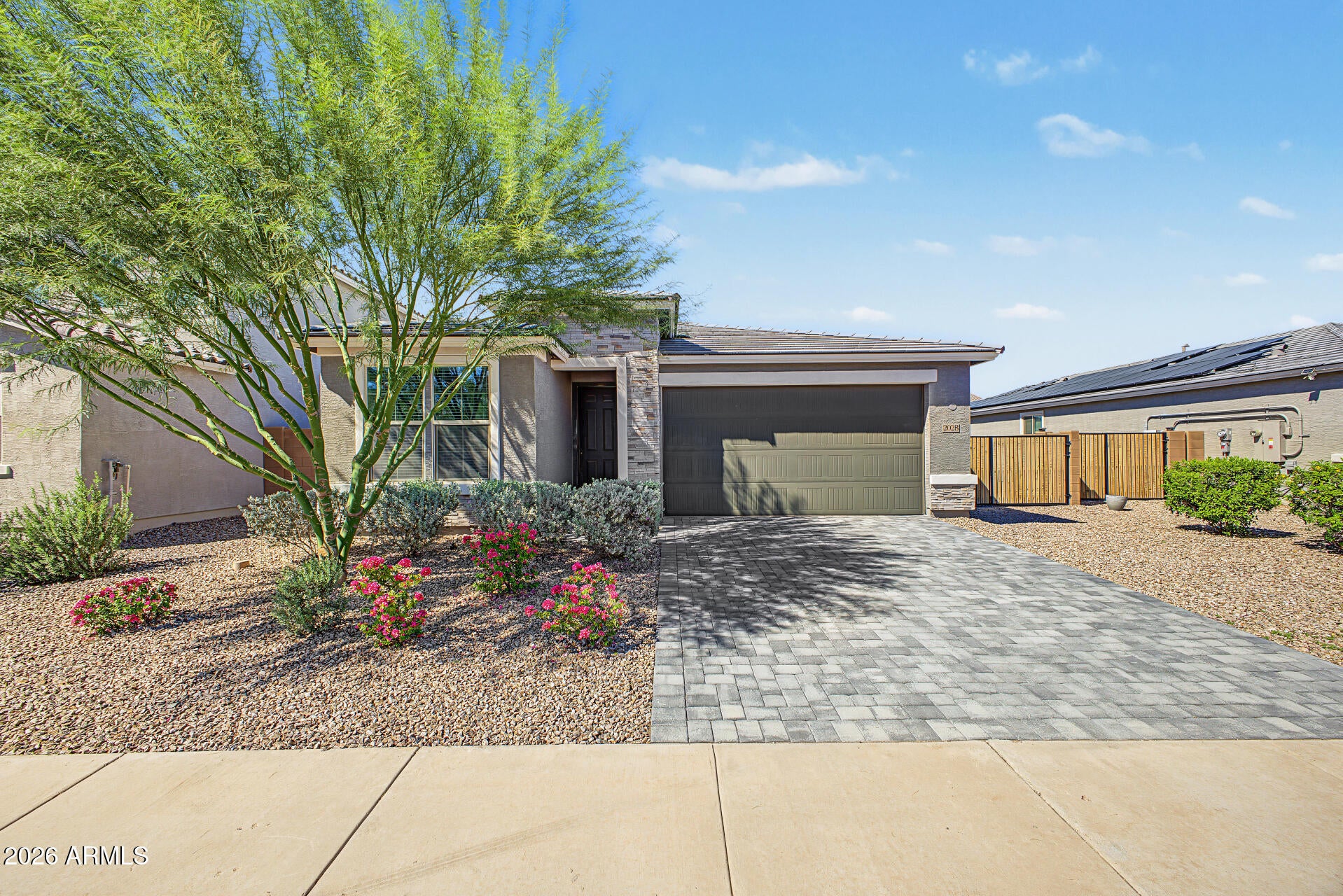2028 E ESCONDIDO Place