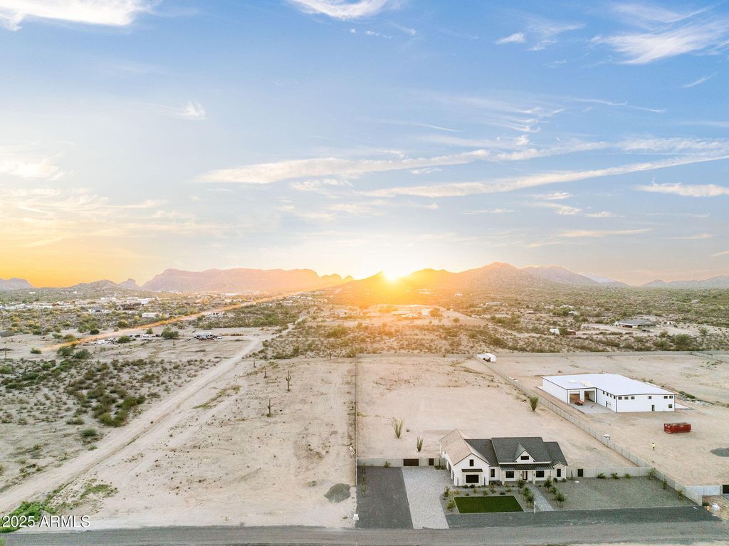 Photo of 1 N Marchant Trace #0, Queen Creek, AZ 85144 (MLS # 6921576)