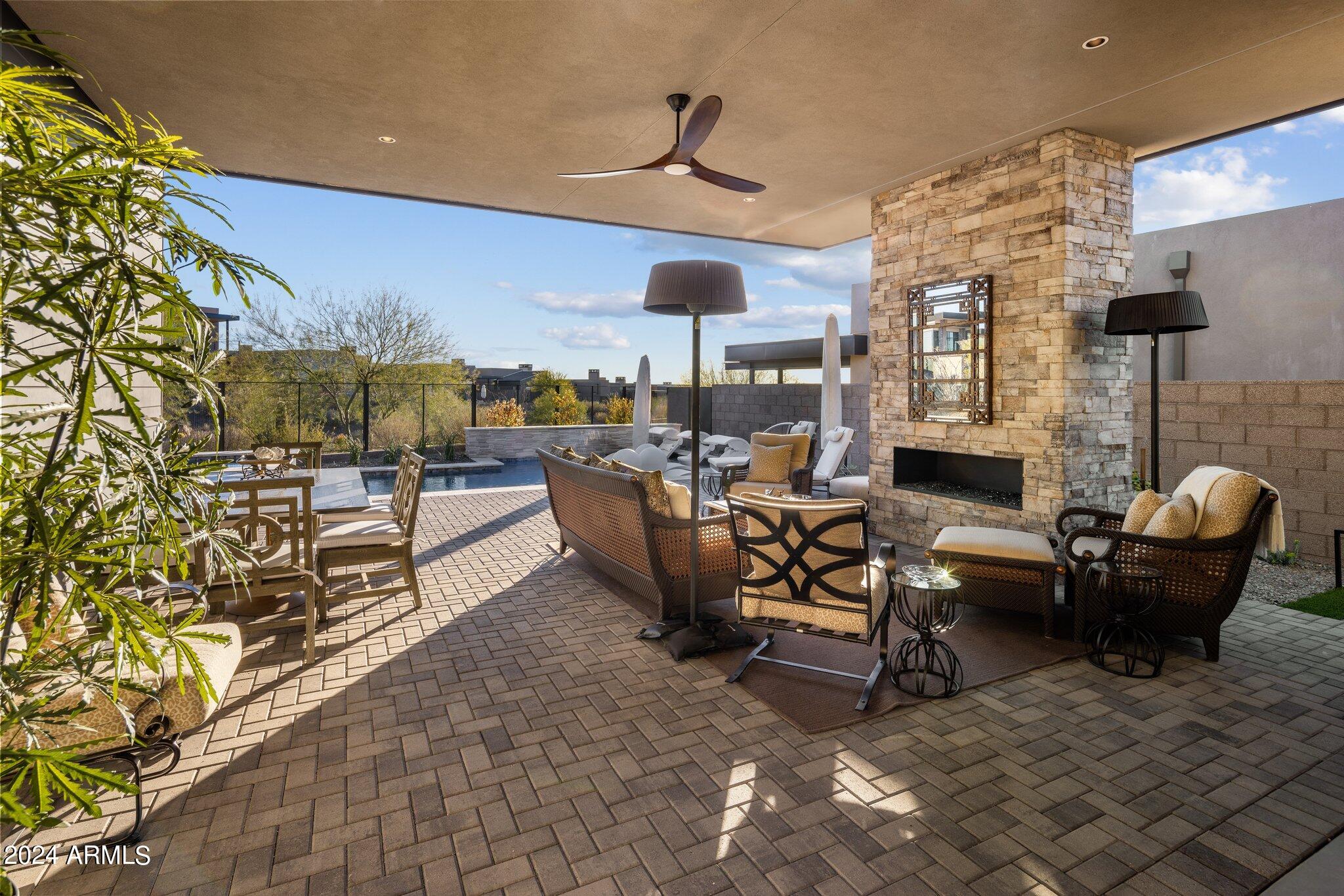DESERT MOUNTAIN - Residential