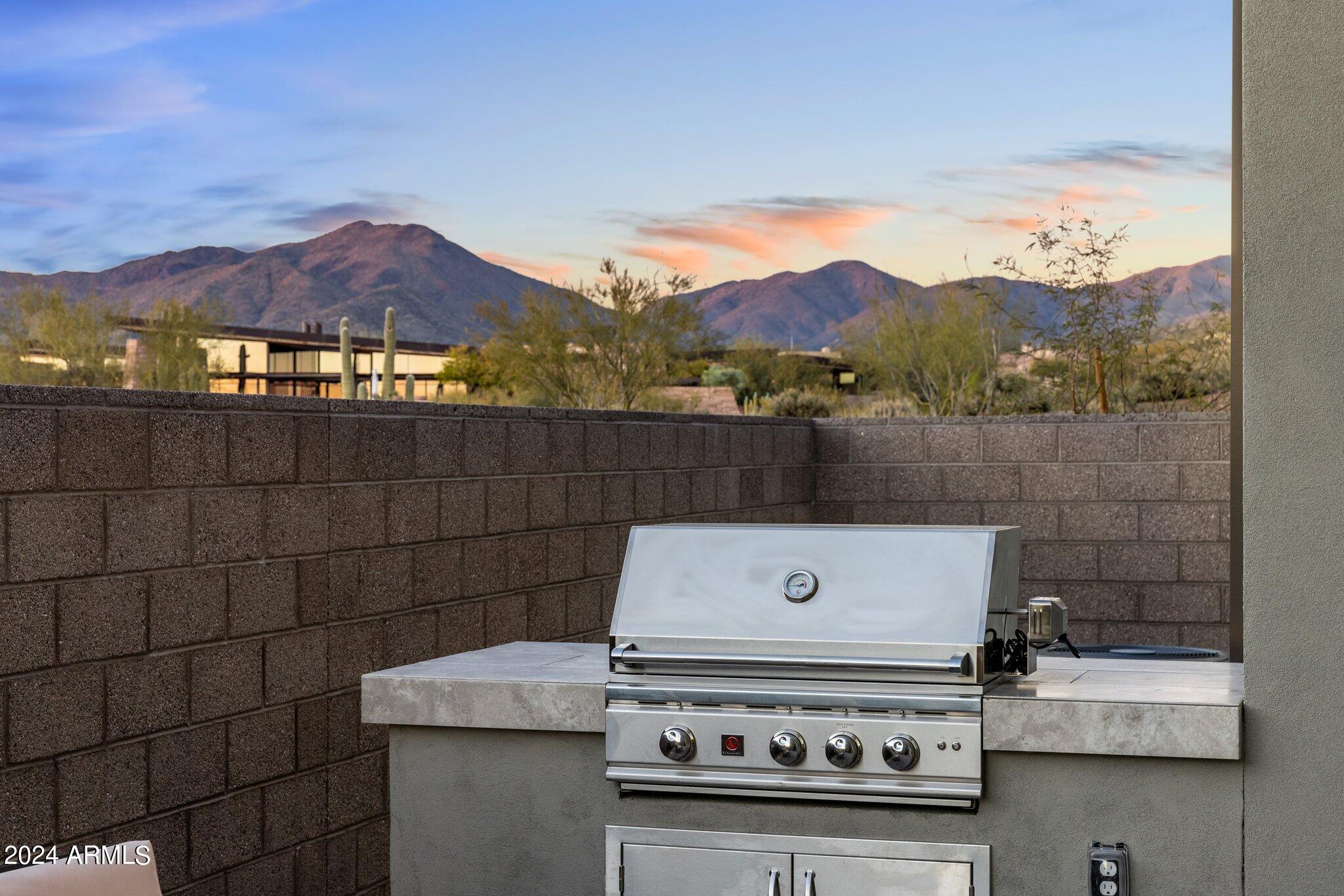 DESERT MOUNTAIN - Residential