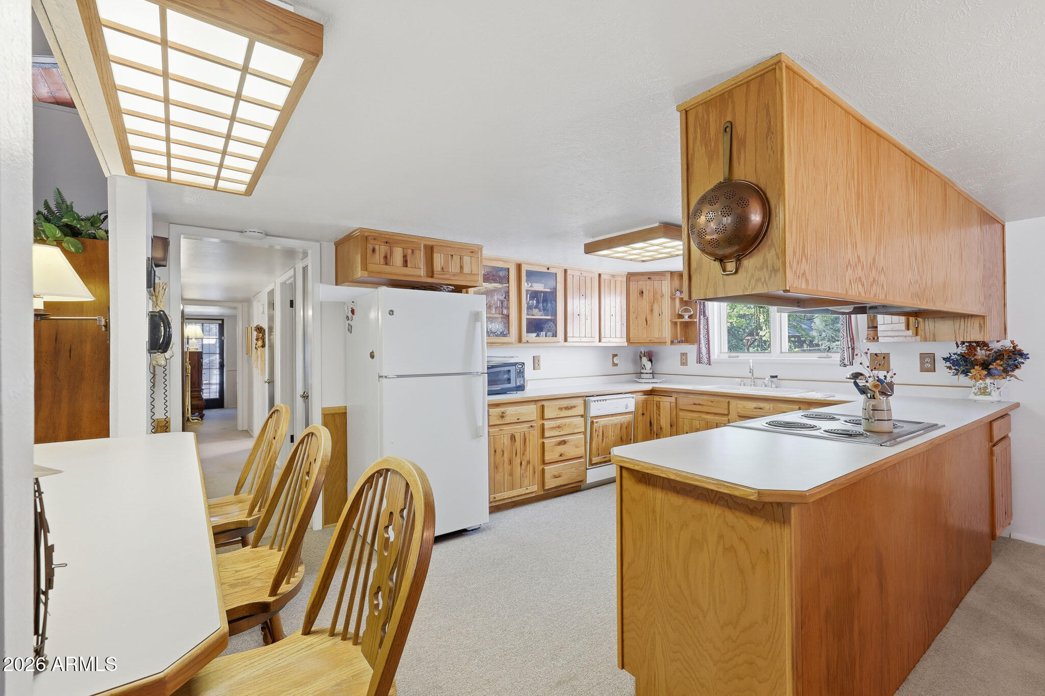700 E CRESTLINE Road