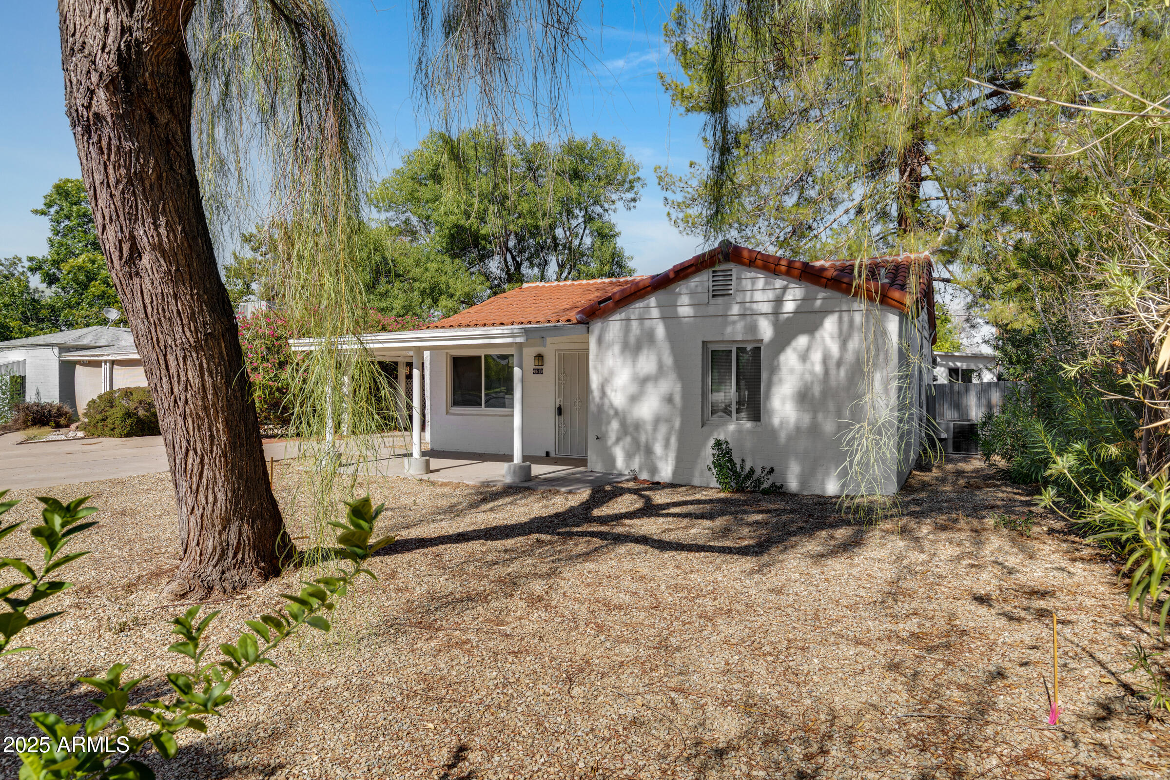 4619 N 13TH Place
