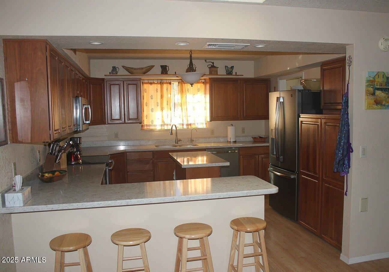 550 W BLACK HILLS Drive