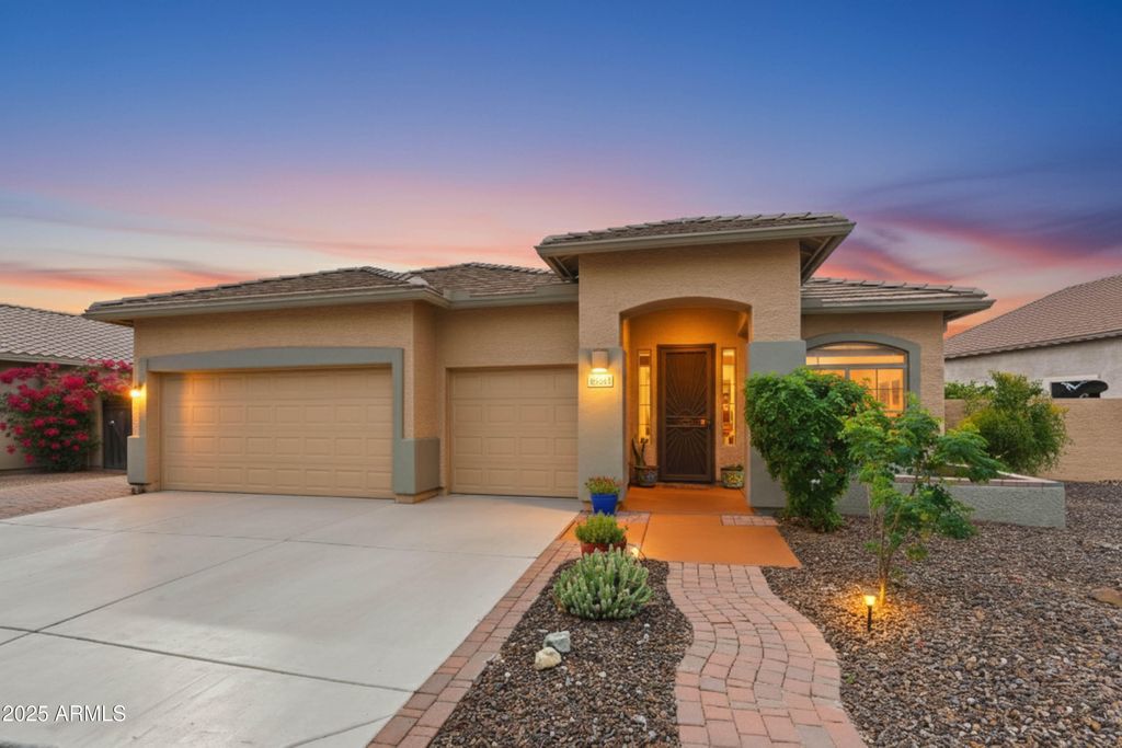 Photo of 18083 E Via Margarita, Gold Canyon, AZ 85118 (MLS # 6951100)