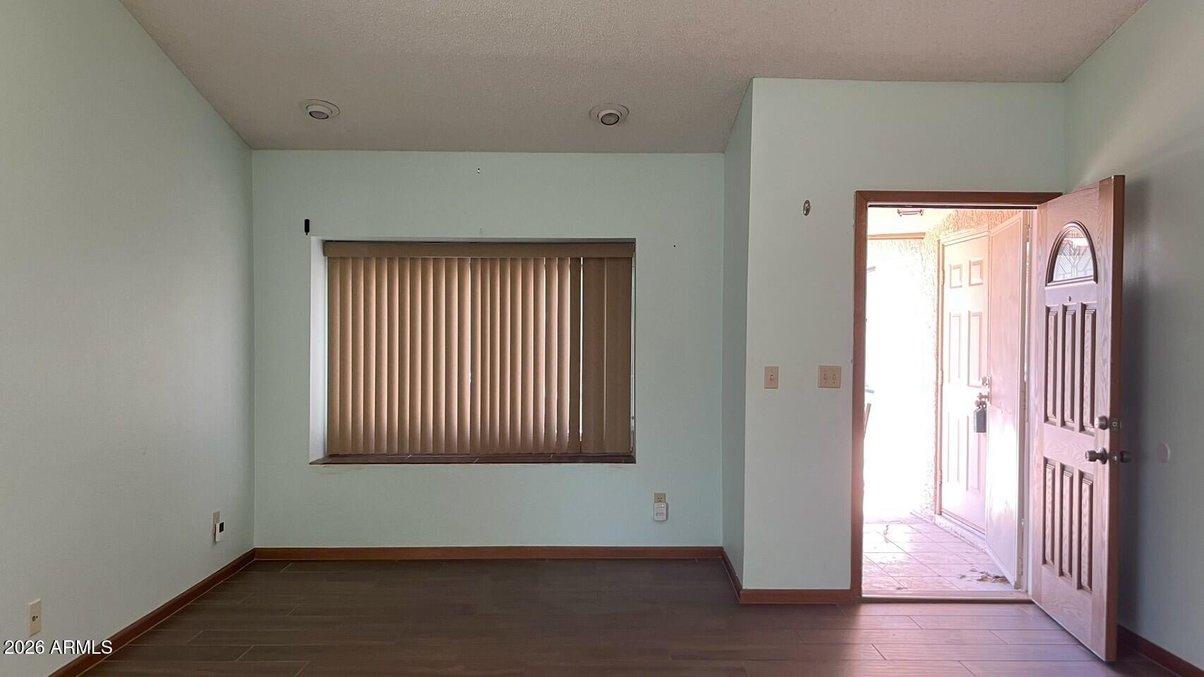 542 S HIGLEY Road 3