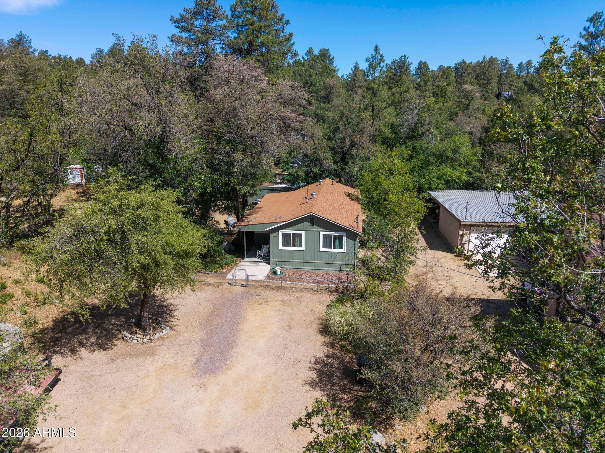 INDIAN CREEK - Residential