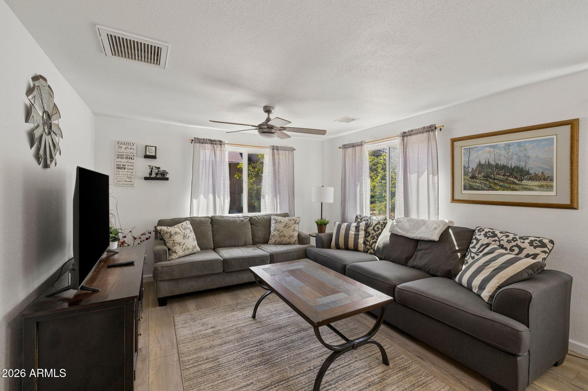 INDIAN CREEK - Residential