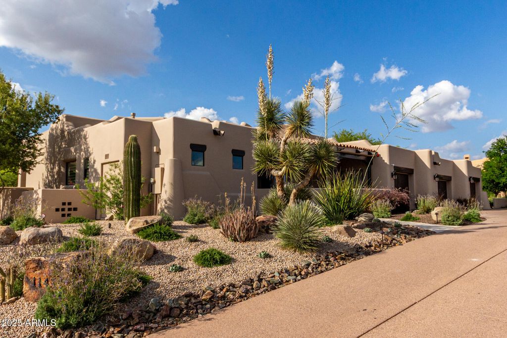 Photo of 11434 E Juan Tabo Road, Scottsdale, AZ 85255 (MLS # 6922416)