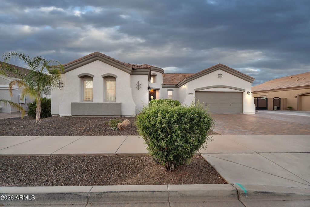 Photo of 21288 E Russet Road, Queen Creek, AZ 85142 (MLS # 7016152)