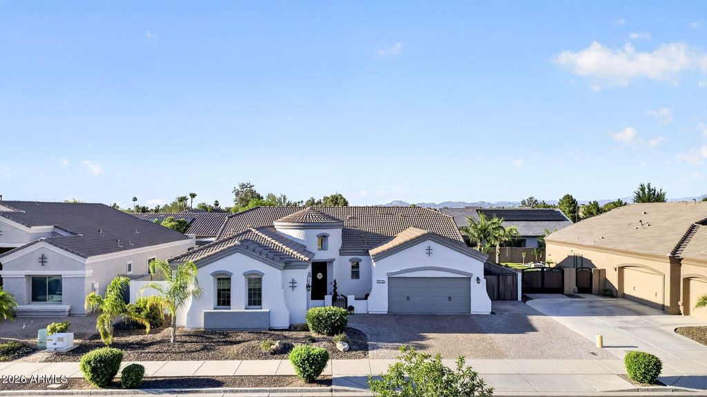 Photo of 21288 E Russet Road, Queen Creek, AZ 85142 (MLS # 7016152)