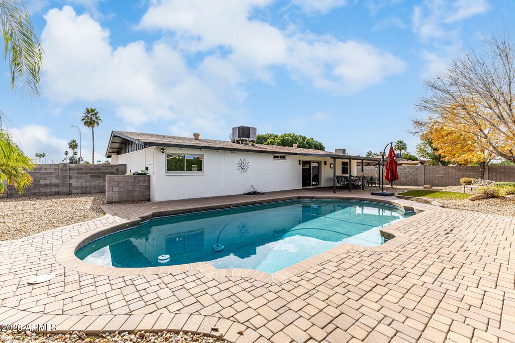 Photo of 4502 W Carol Avenue, Glendale, AZ 85302 (MLS # 6976432)