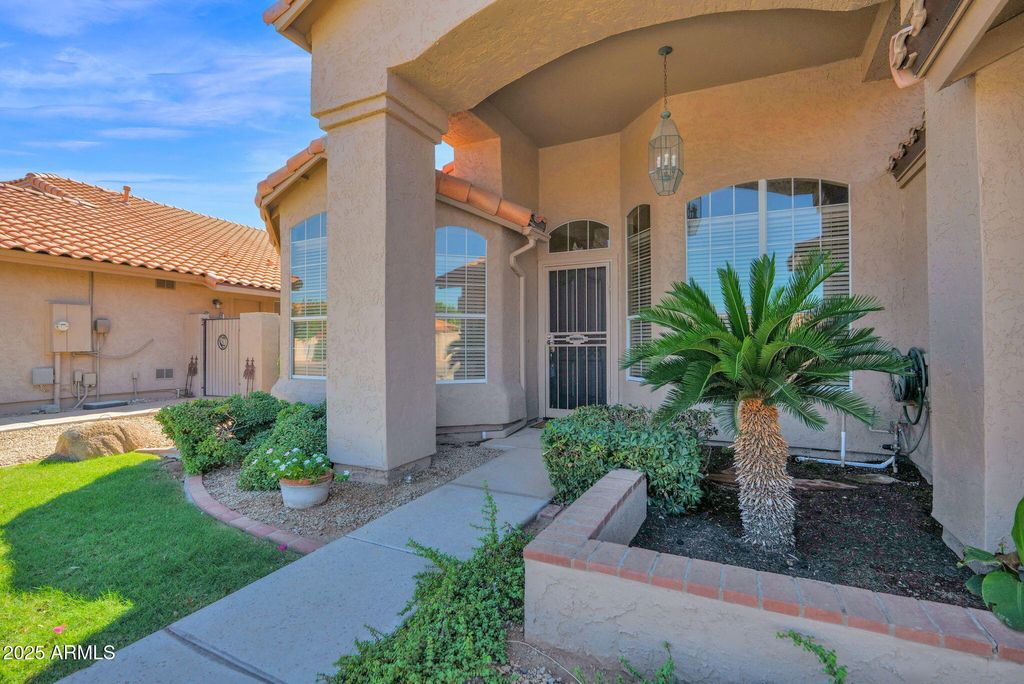 Photo of 1701 W Springfield Way, Chandler, AZ 85286 (MLS # 6927751)
