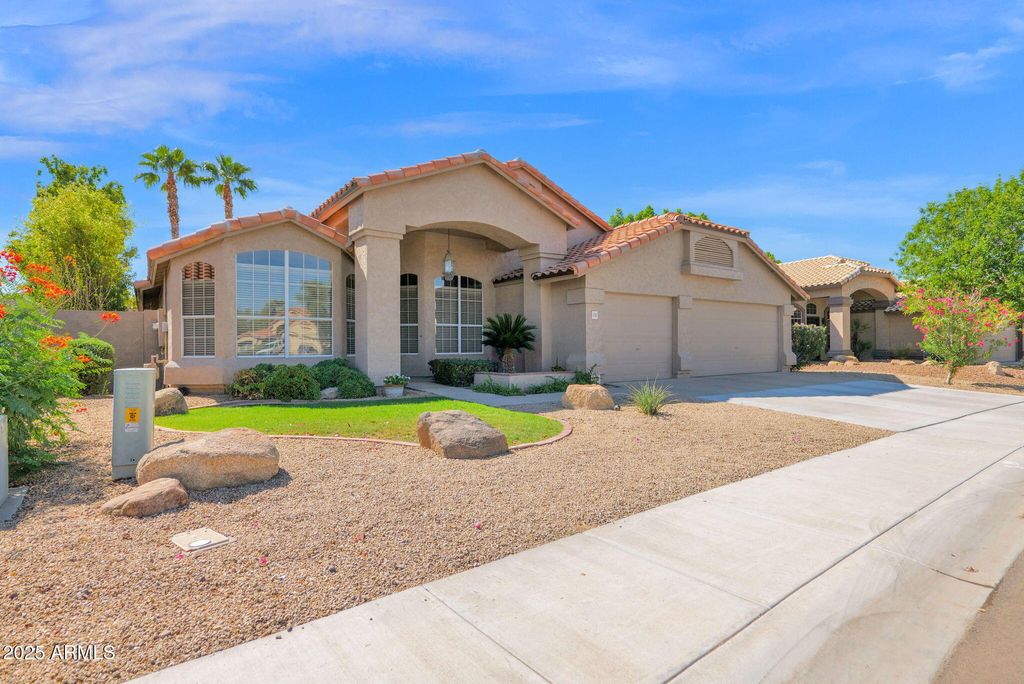 Photo of 1701 W Springfield Way, Chandler, AZ 85286 (MLS # 6927751)