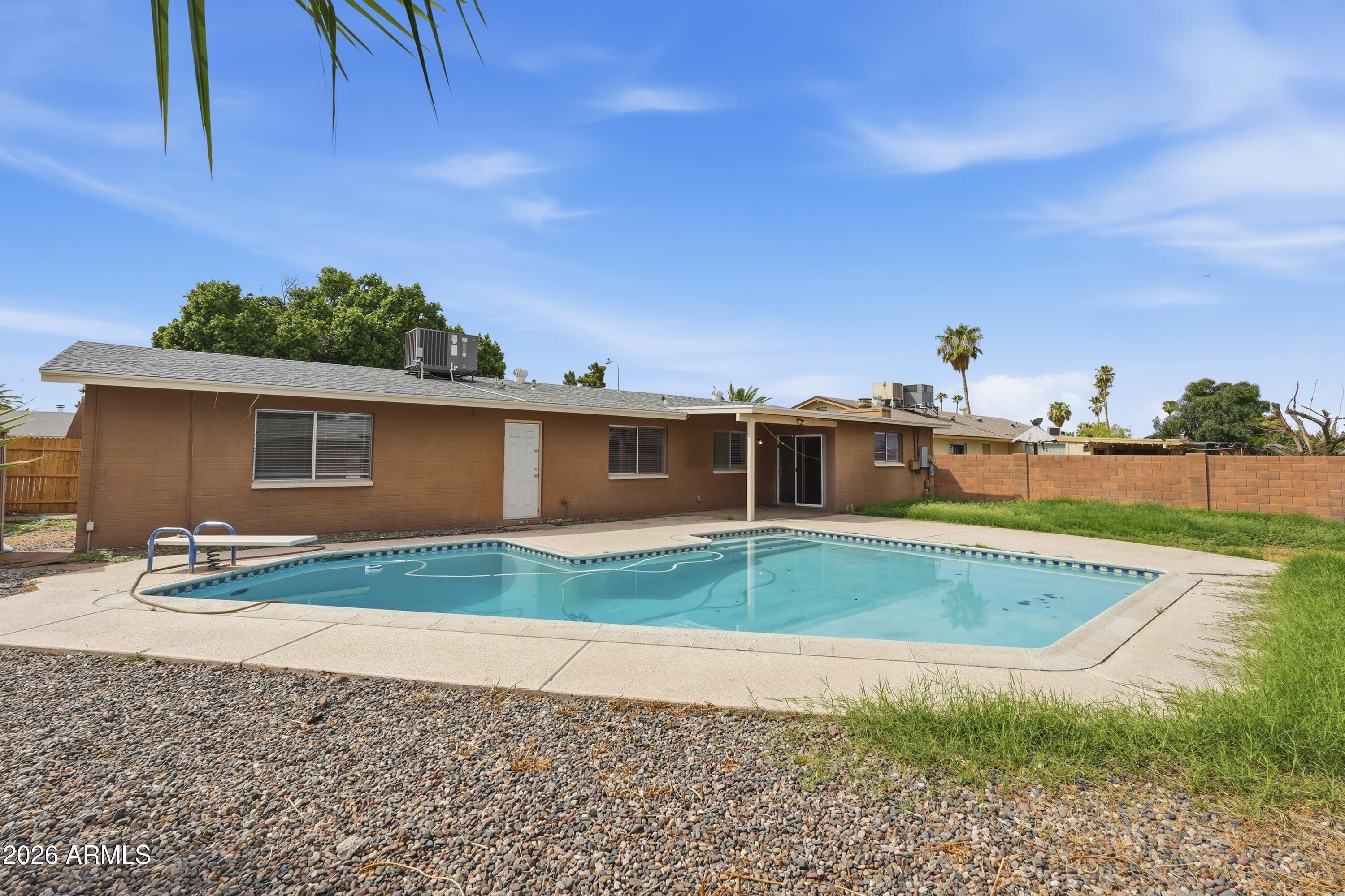 4616 W SAGUARO Drive