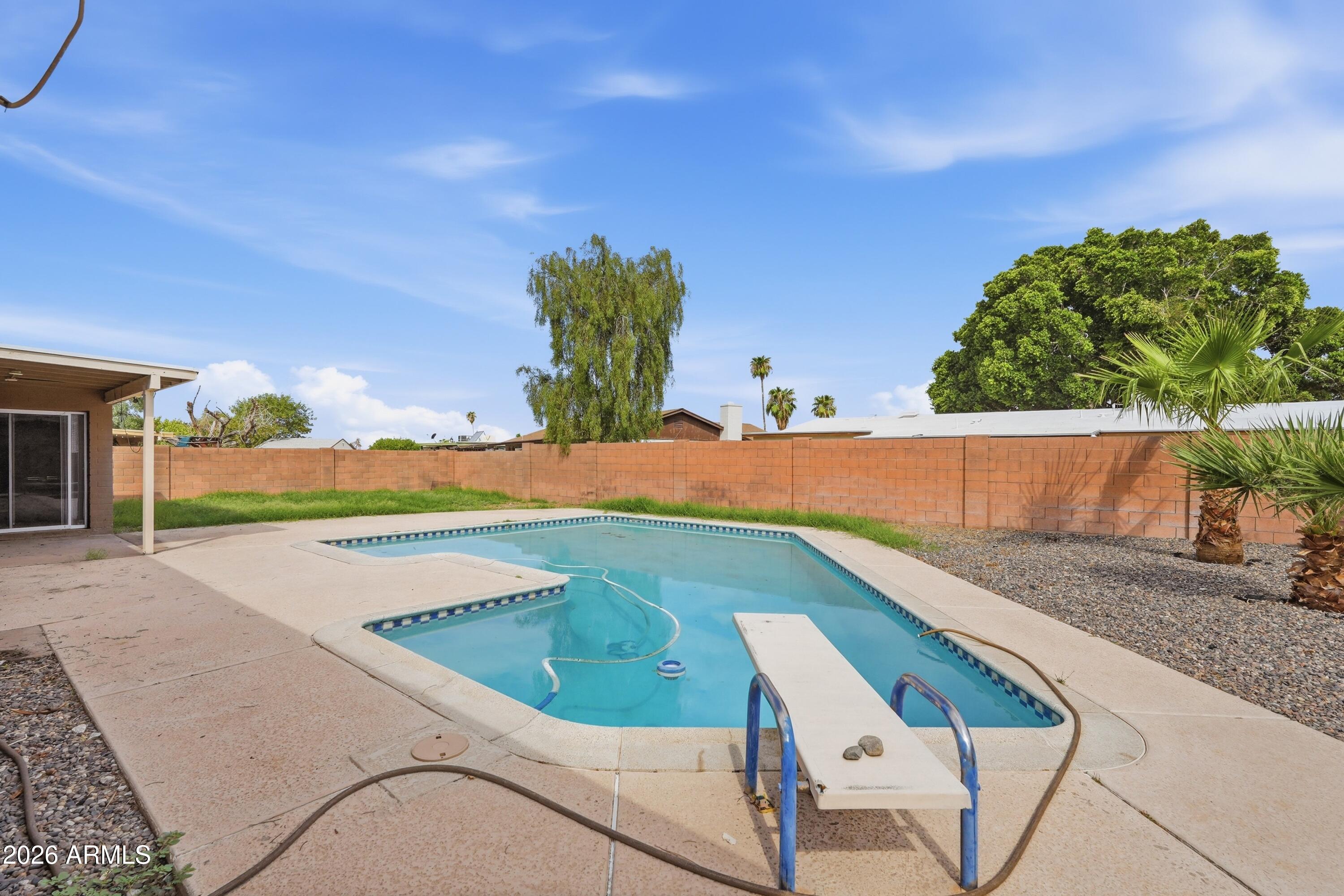 4616 W SAGUARO Drive