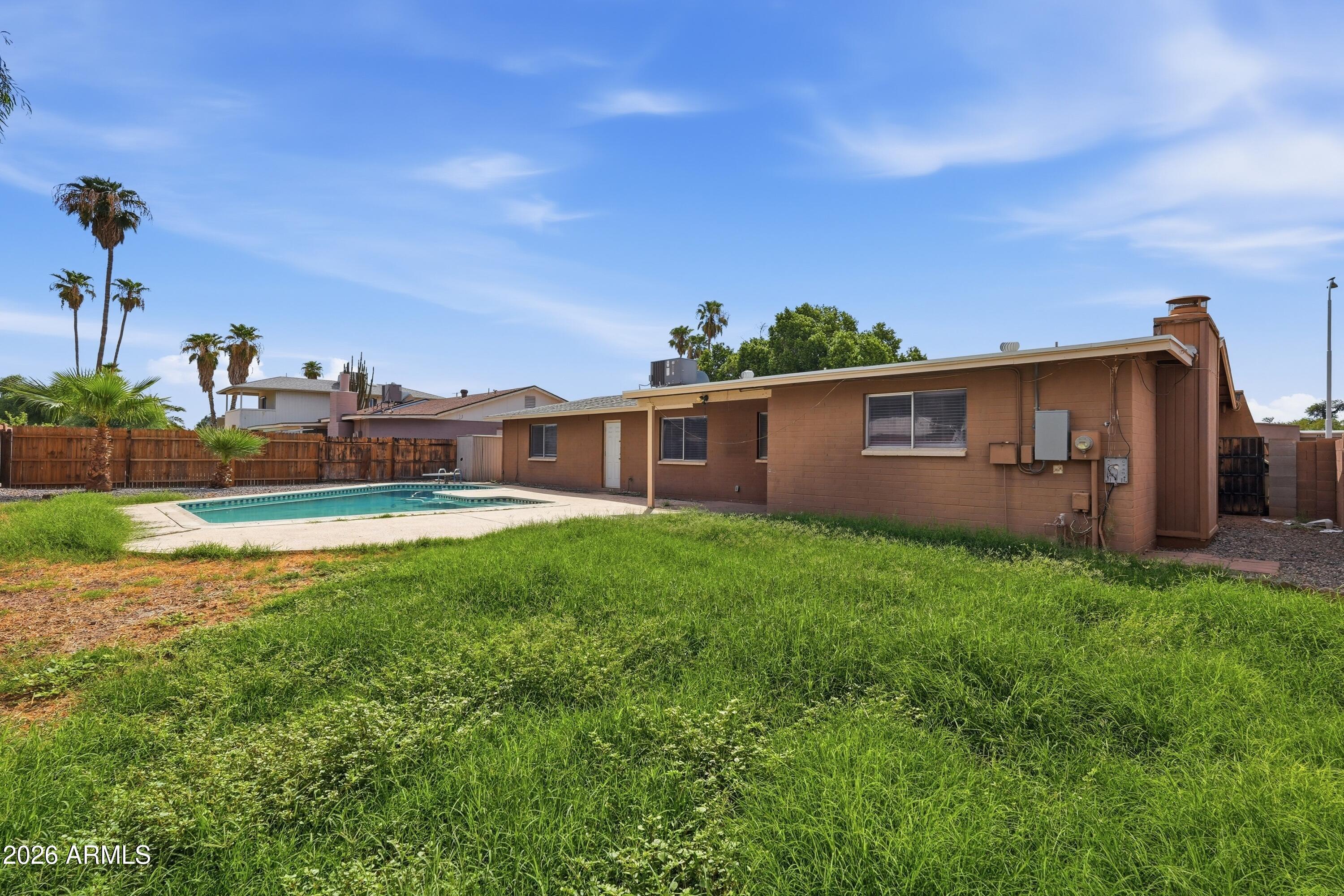 4616 W SAGUARO Drive