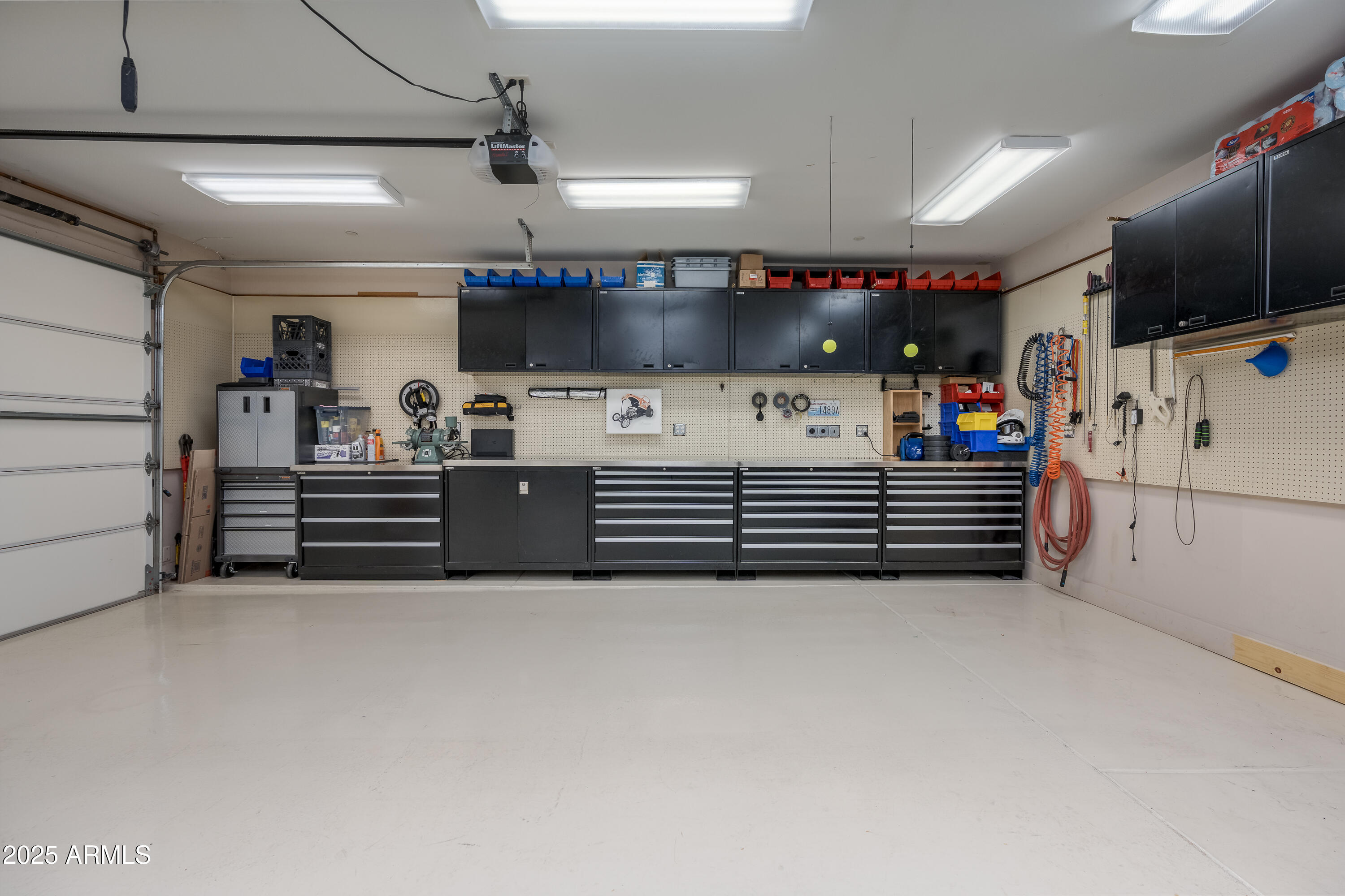 Sedona, Arizona 86336, United States, 3 Bedrooms Bedrooms, ,4 BathroomsBathrooms,Residential,Active,214257