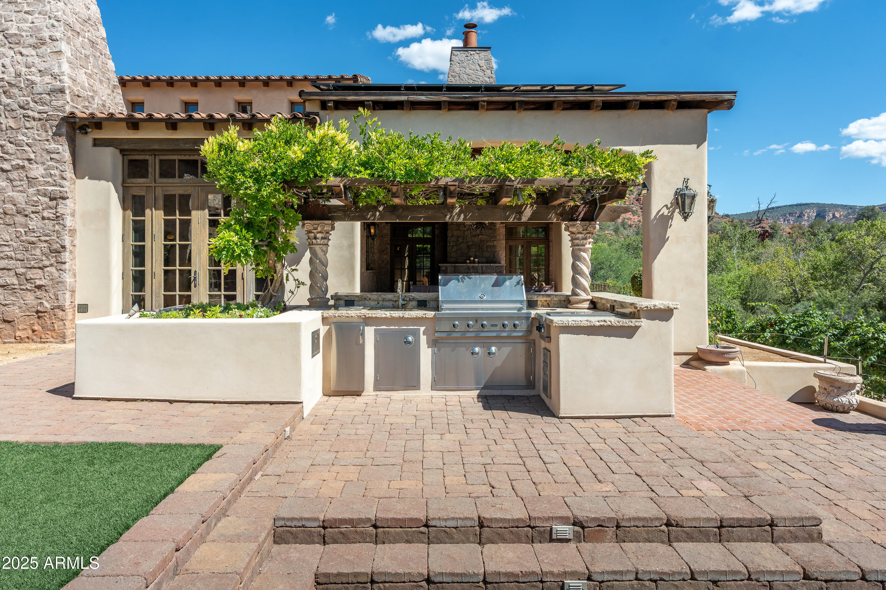 Sedona, Arizona 86336, United States, 3 Bedrooms Bedrooms, ,4 BathroomsBathrooms,Residential,Active,214257