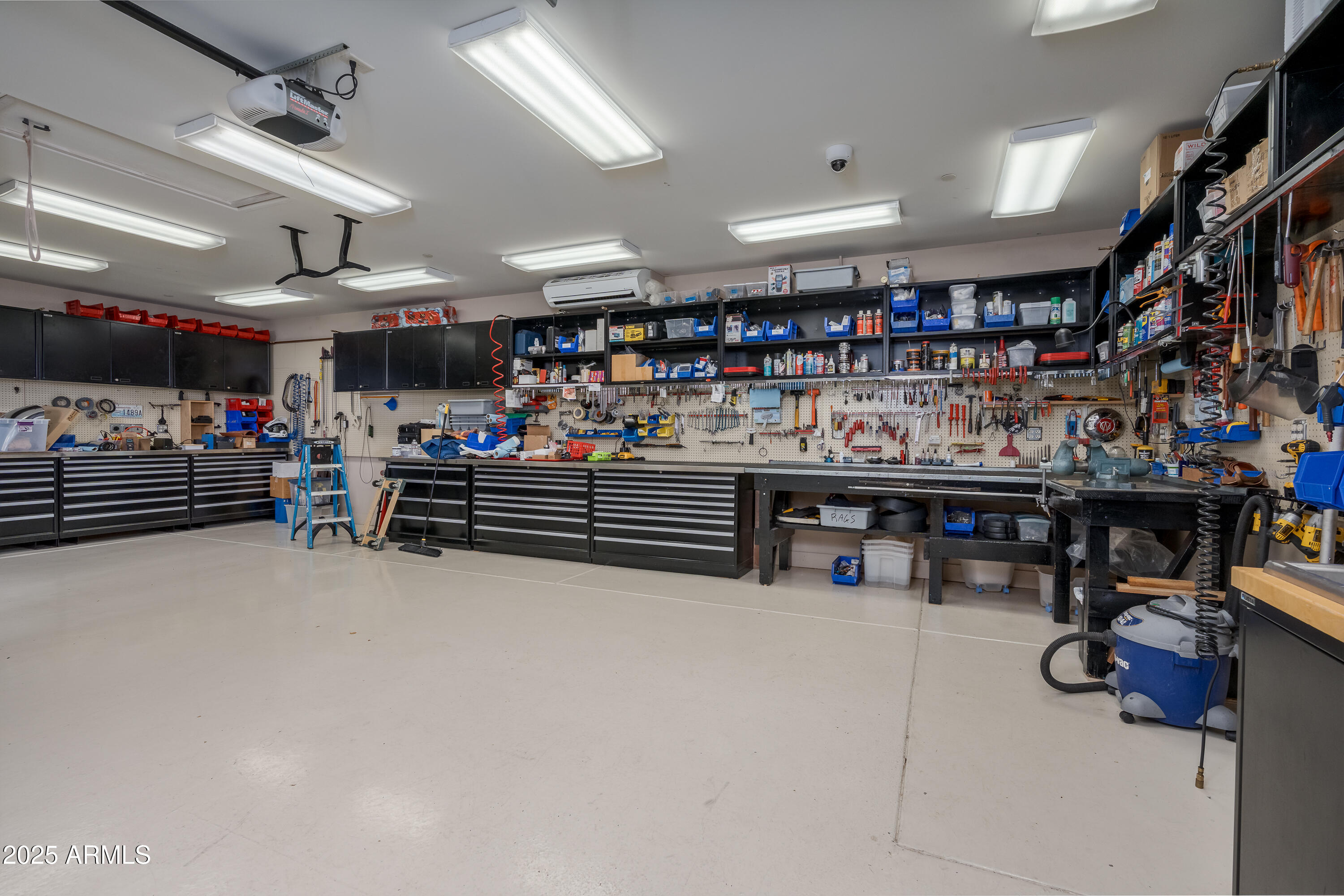 Sedona, Arizona 86336, United States, 3 Bedrooms Bedrooms, ,4 BathroomsBathrooms,Residential,Active,214257