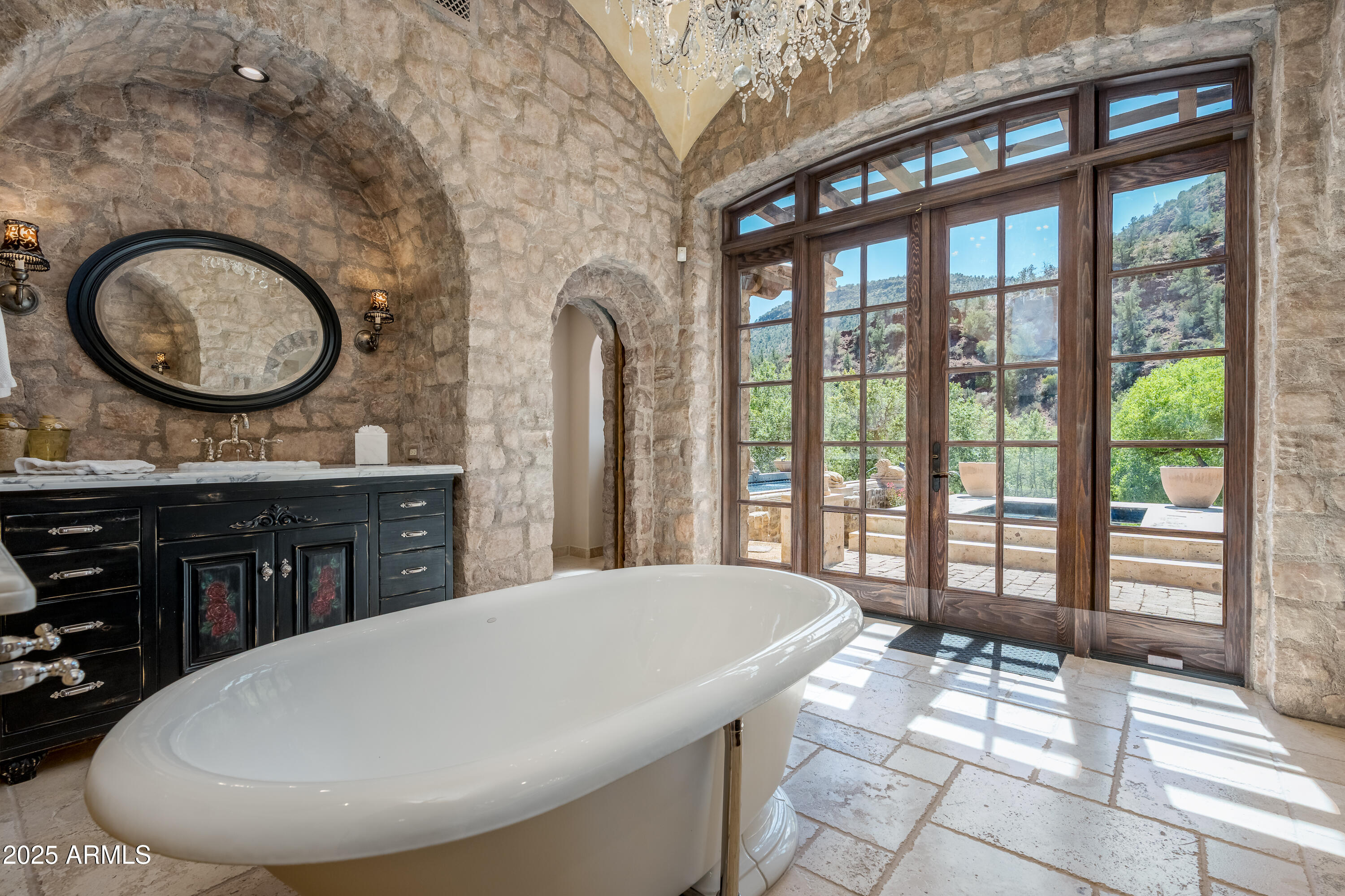 Sedona, Arizona 86336, United States, 3 Bedrooms Bedrooms, ,4 BathroomsBathrooms,Residential,Active,214257