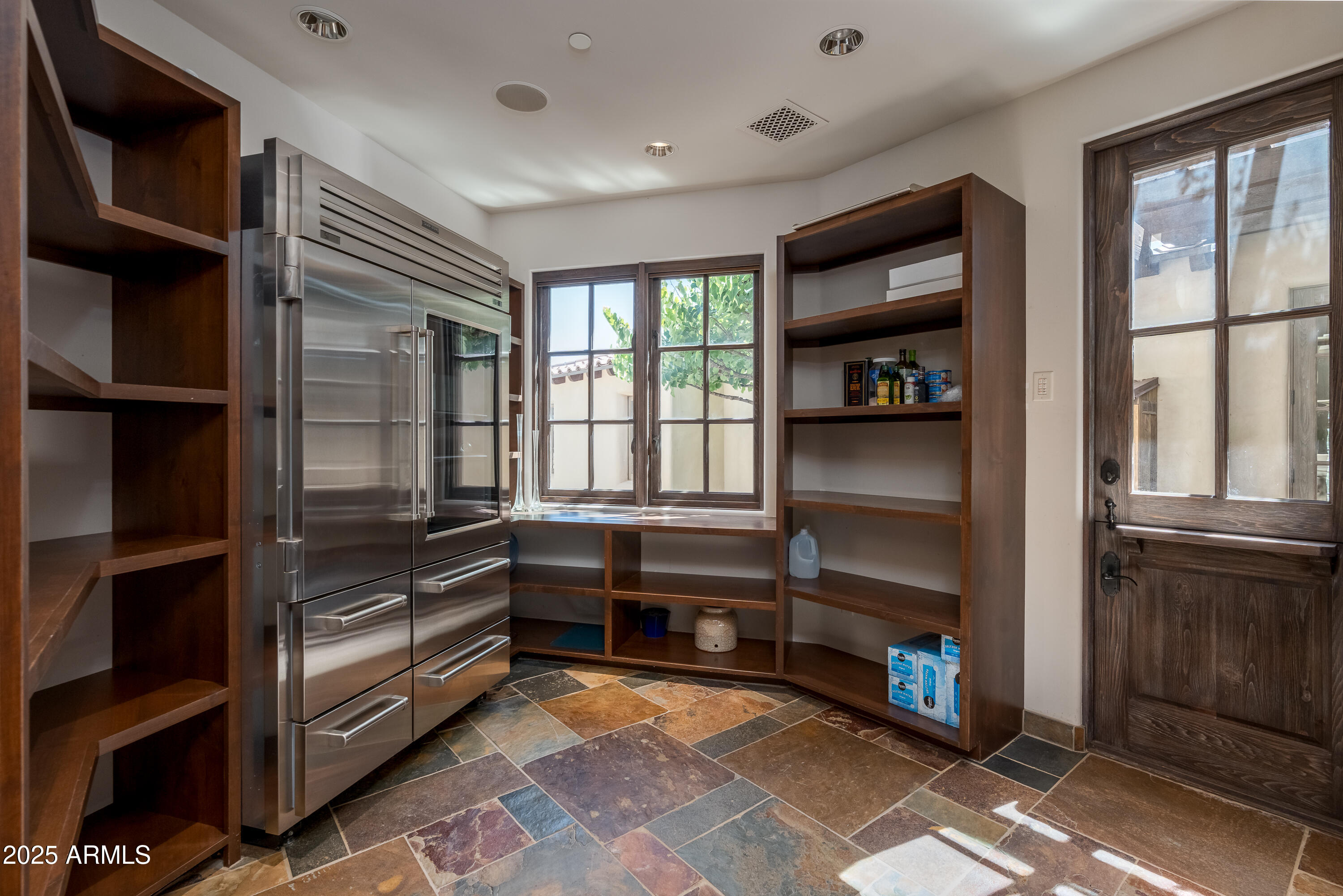 Sedona, Arizona 86336, United States, 3 Bedrooms Bedrooms, ,4 BathroomsBathrooms,Residential,Active,214257