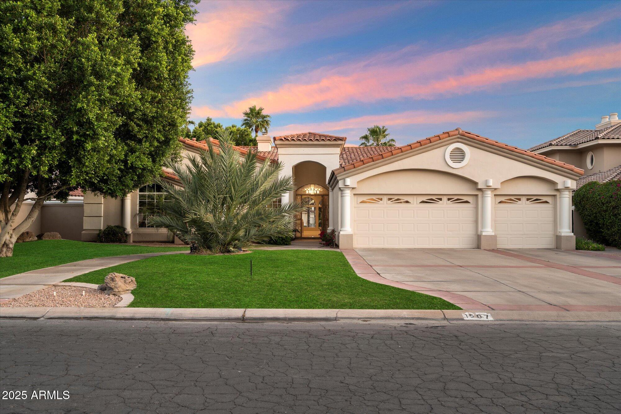 1507 E TREASURE COVE Drive