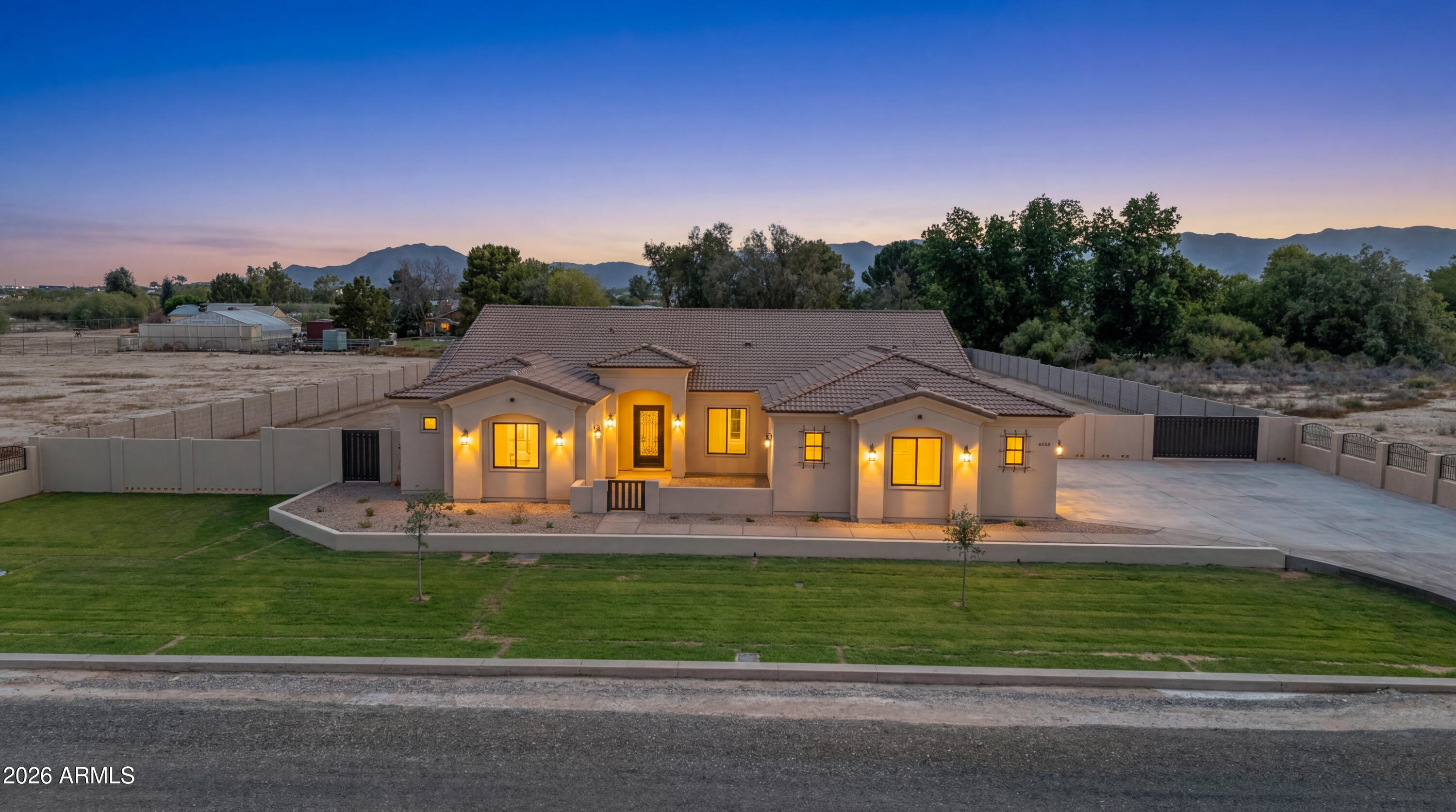 4368 N 191st Lane