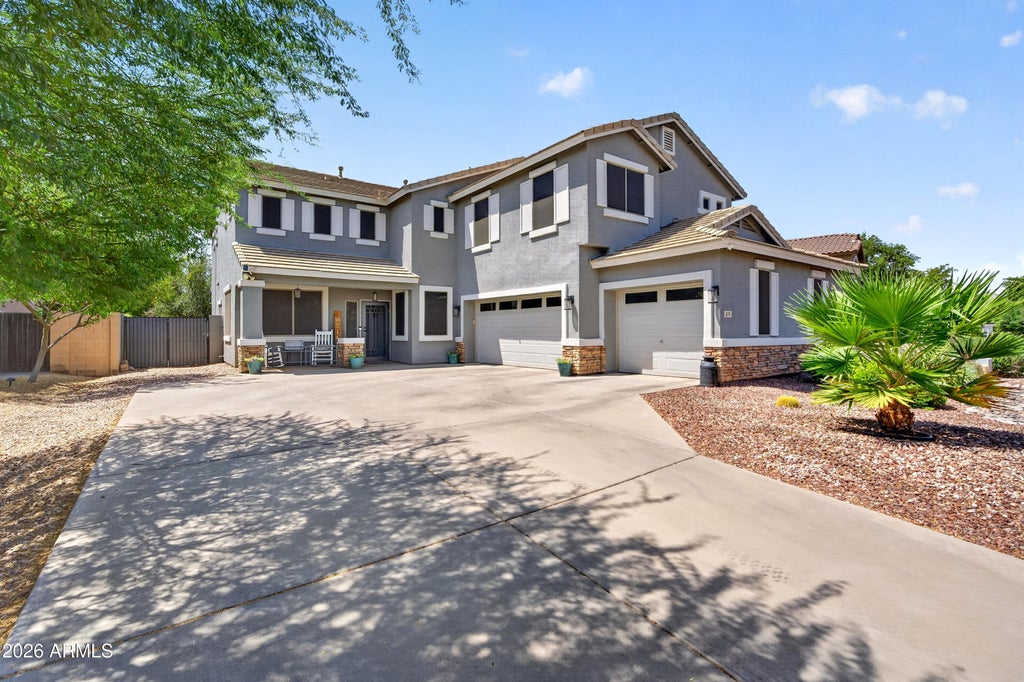 Photo of 879 W Holstein Trail, San Tan Valley, AZ 85143 (MLS # 7062503)
