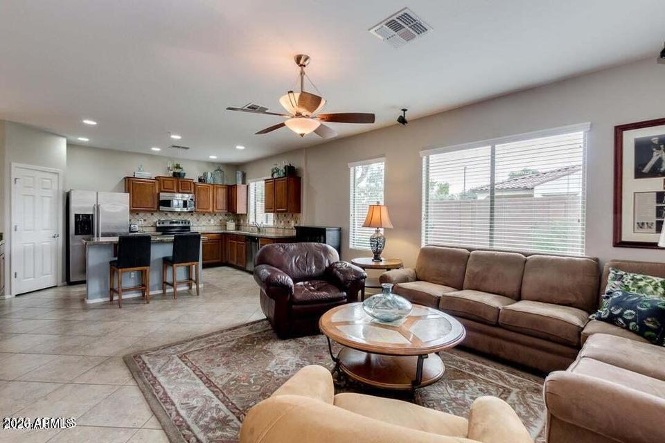 3519 E Pinot Noir Avenue