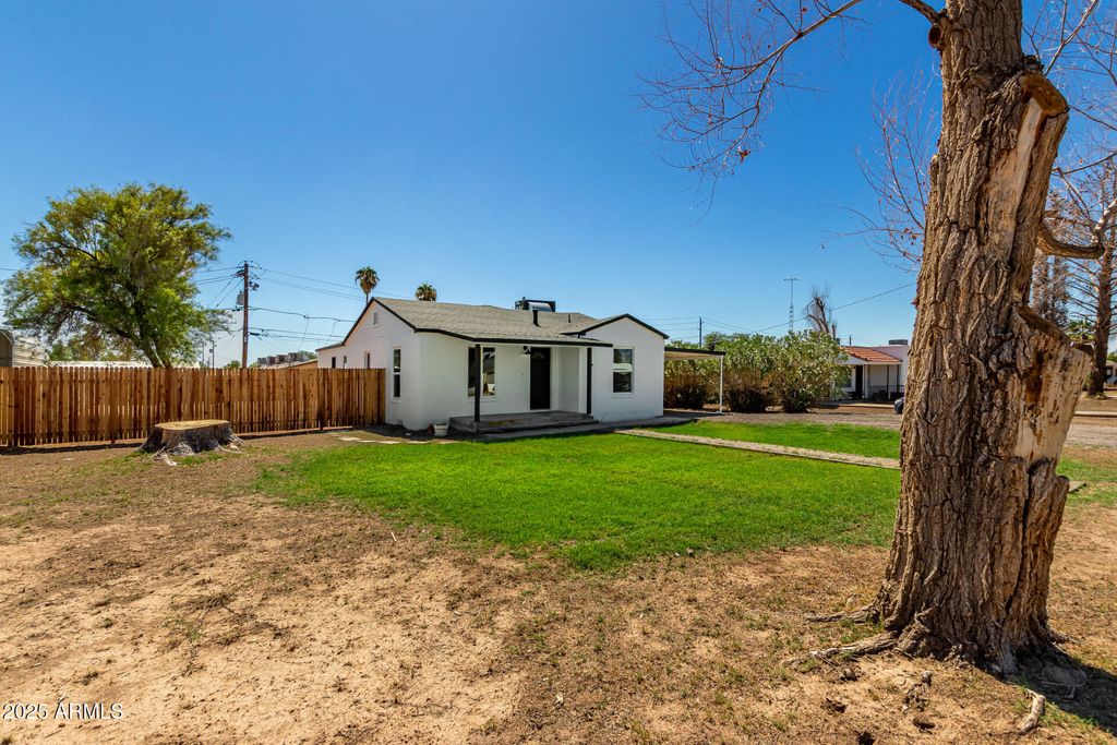Photo of 541 W Roosevelt Avenue, Coolidge, AZ 85128 (MLS # 6920867)