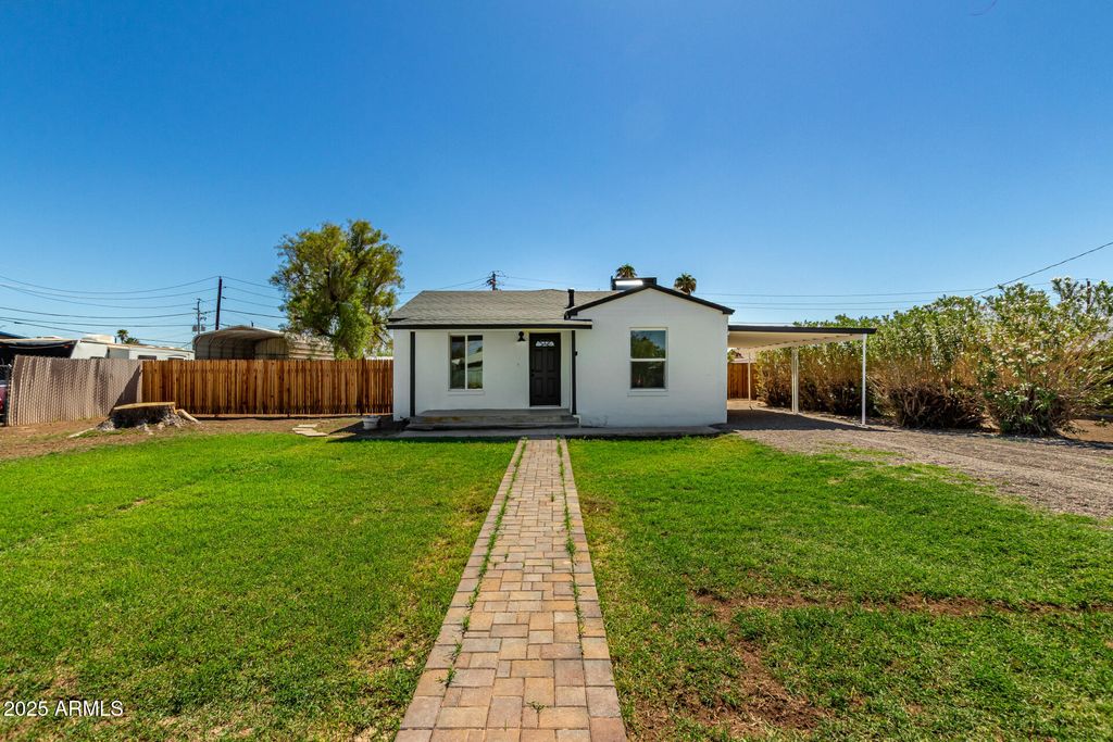 Photo of 541 W Roosevelt Avenue, Coolidge, AZ 85128 (MLS # 6920867)