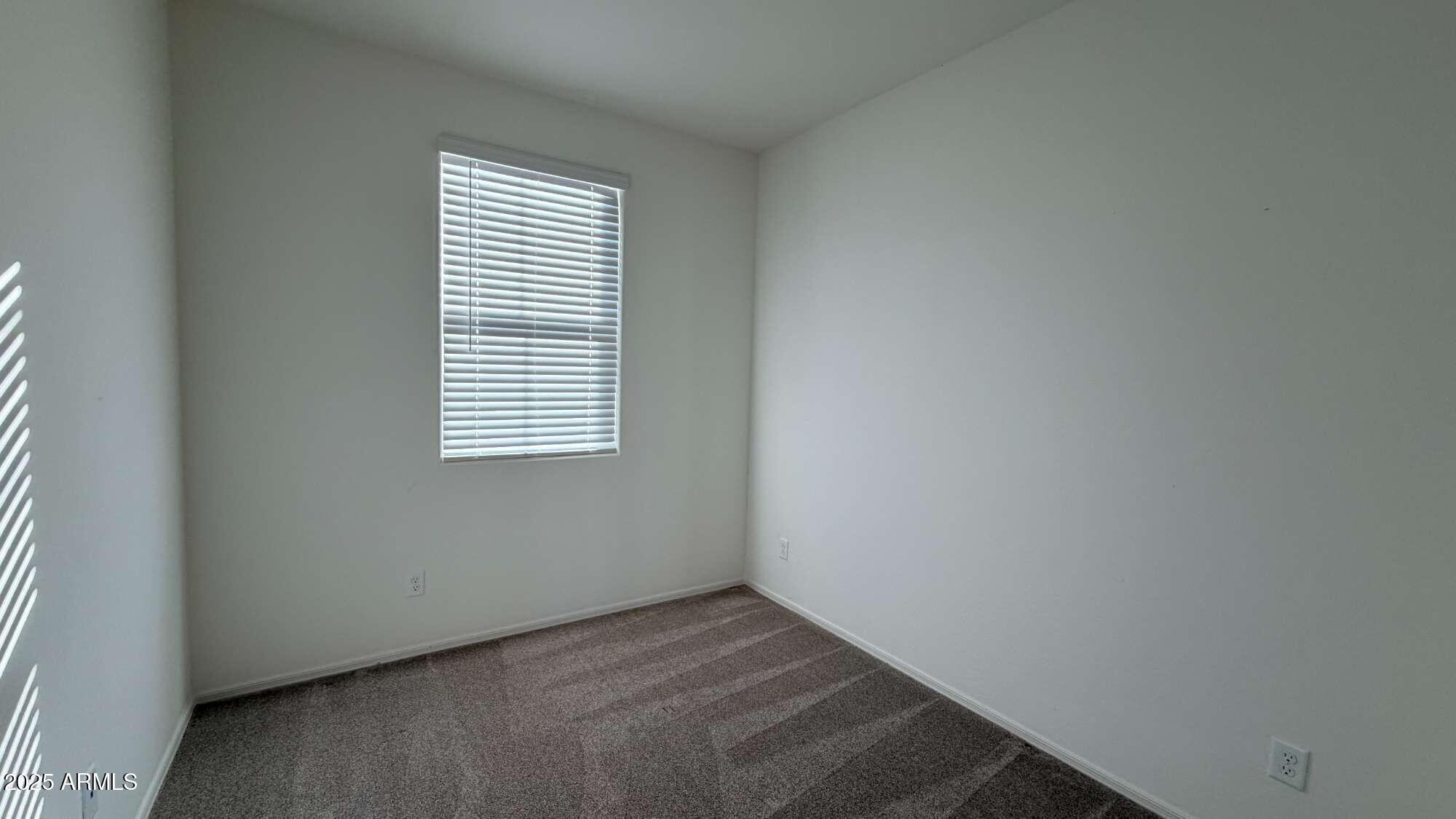 36658 W San Alvarez Avenue