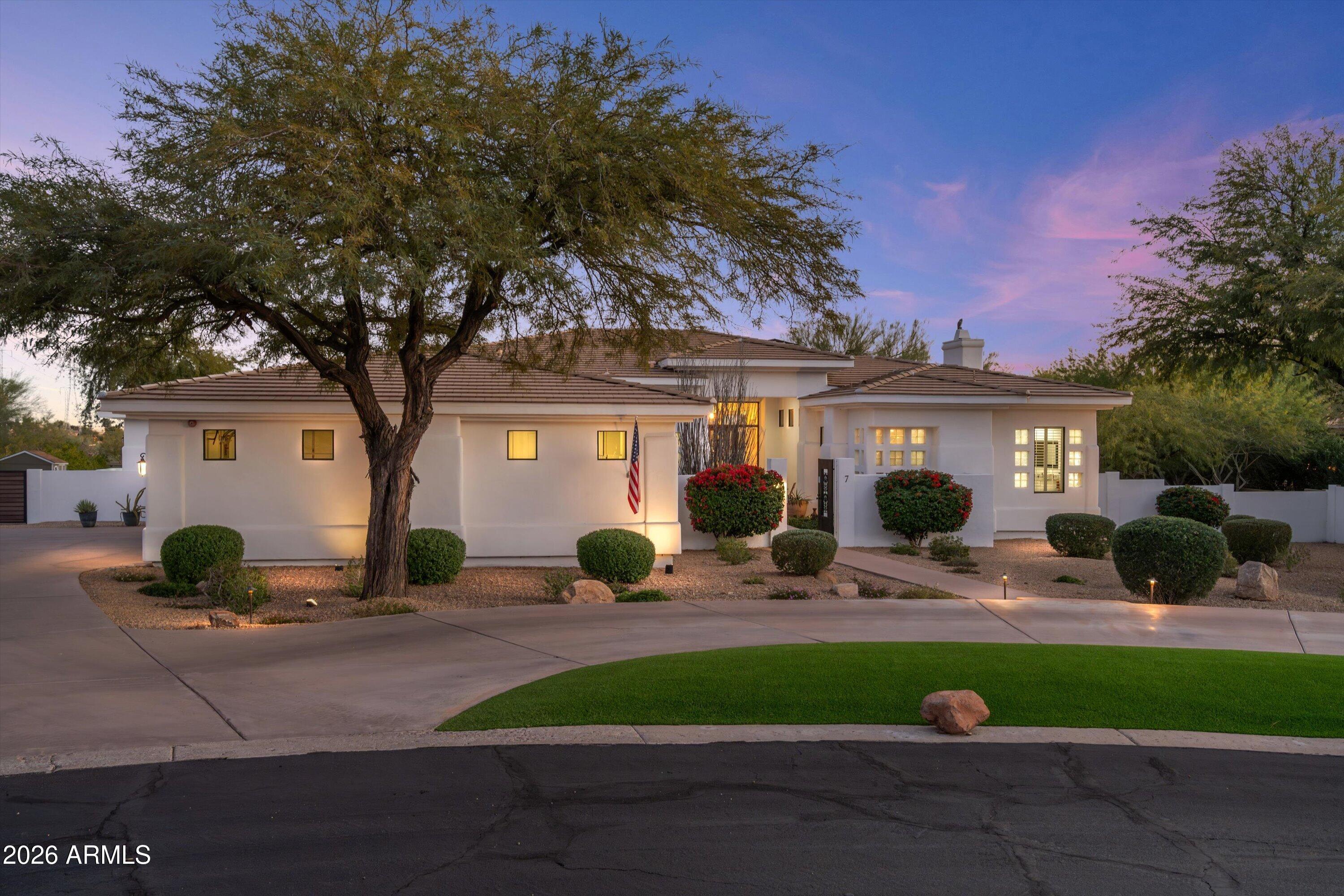 10800 E CACTUS Road 7