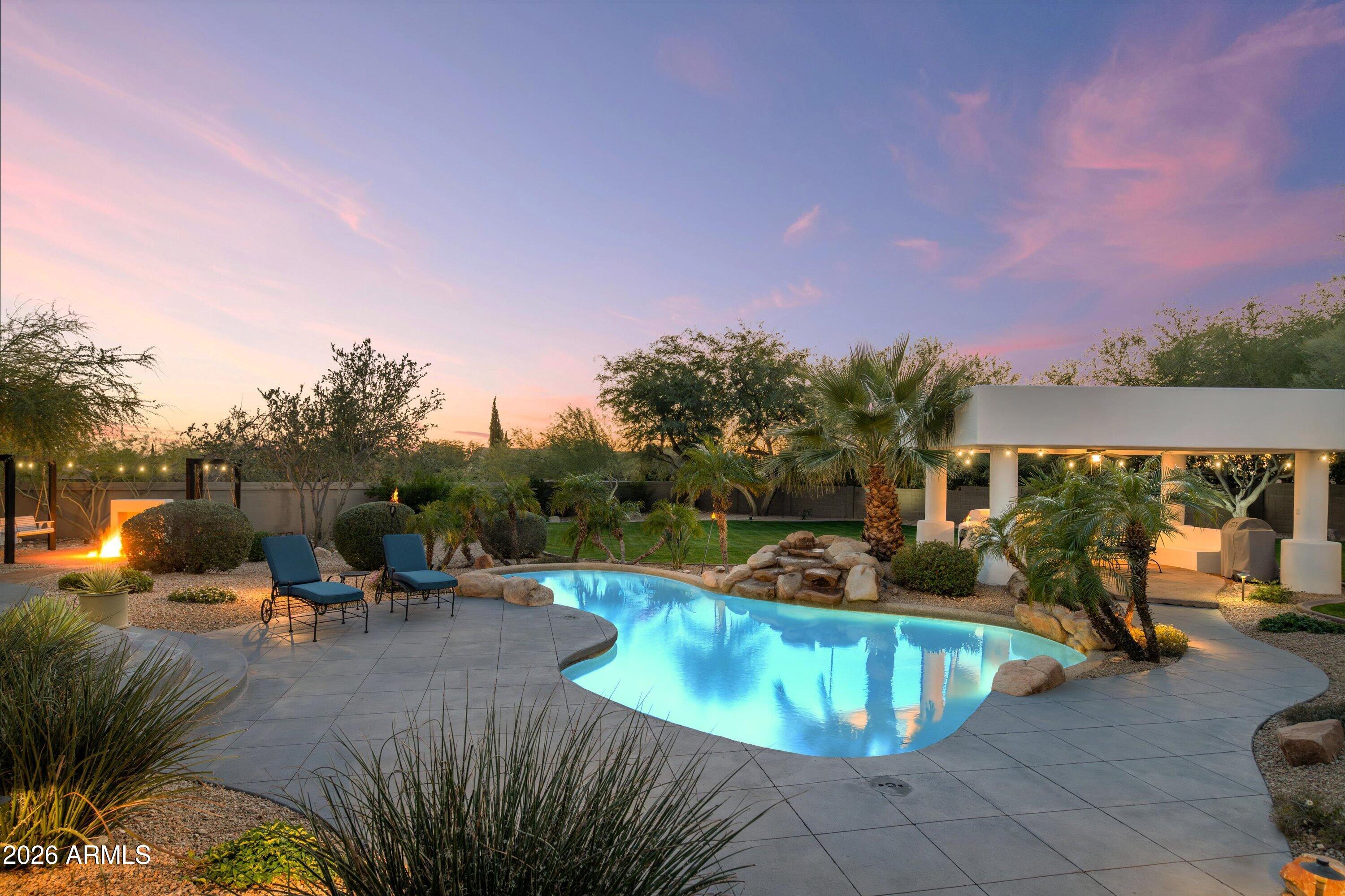 10800 E CACTUS Road 7