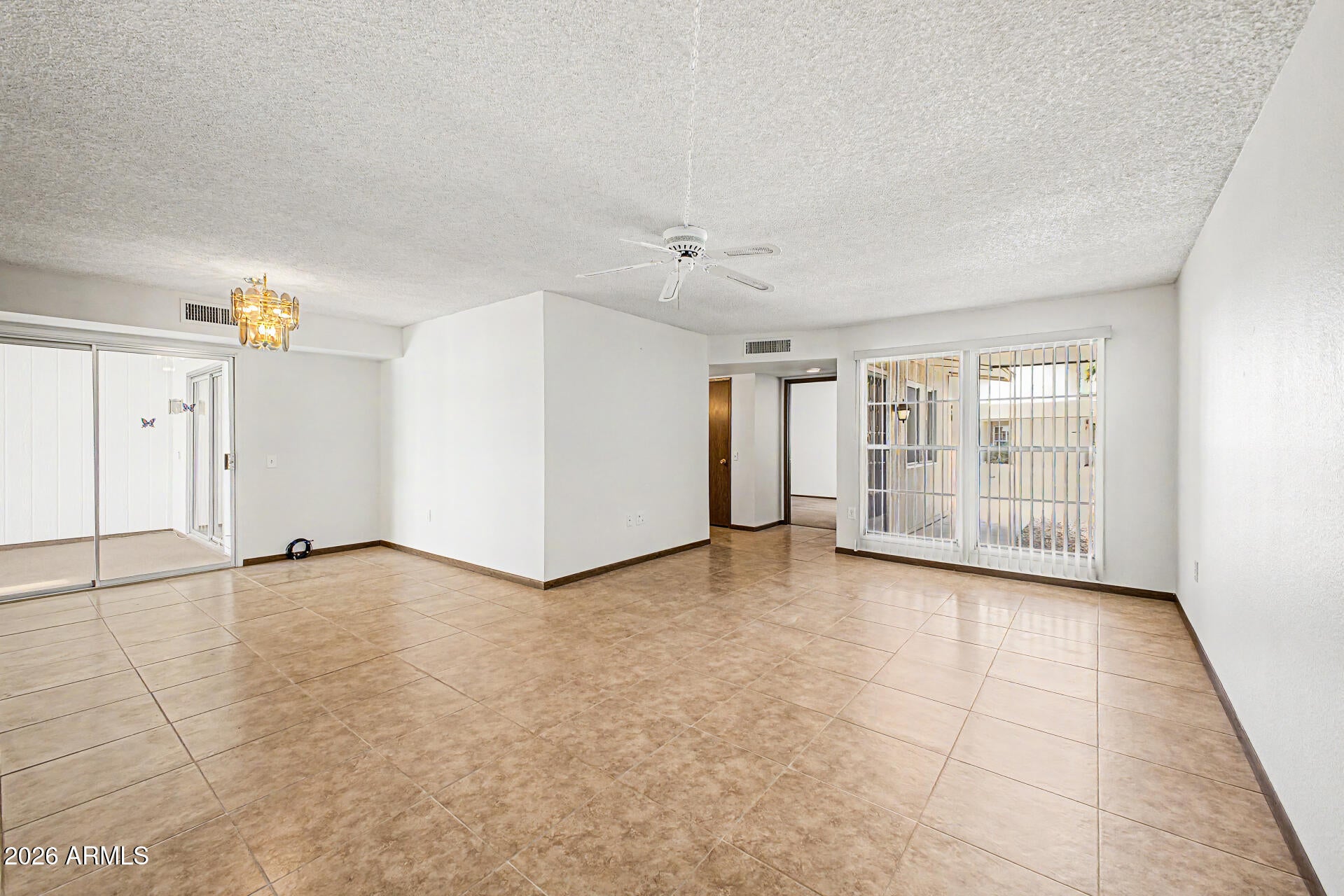 10737 W SANTA FE Drive