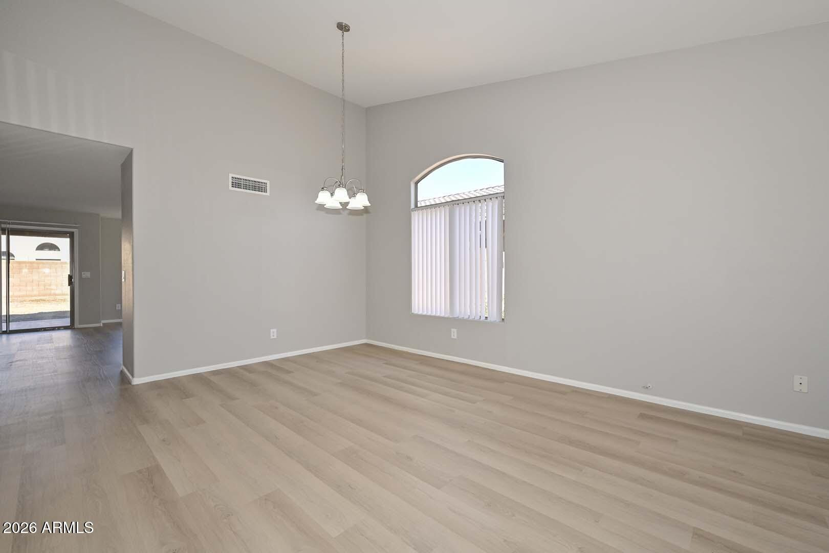 12324 W Missouri Avenue