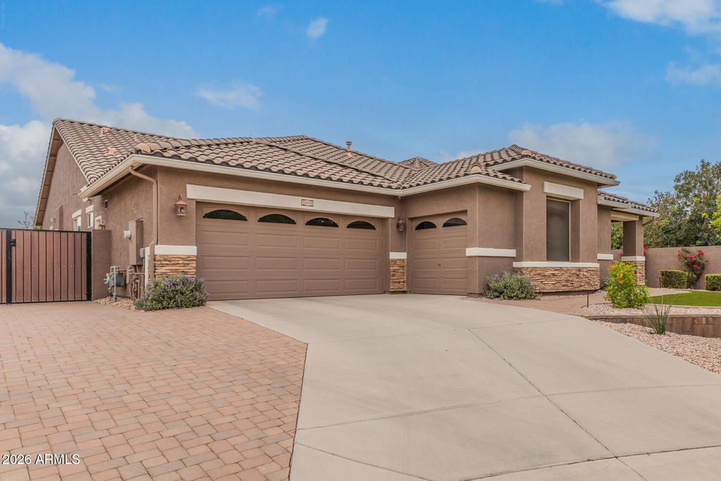 Photo of 5239 S Amethyst Place, Chandler, AZ 85249 (MLS # 7010826)