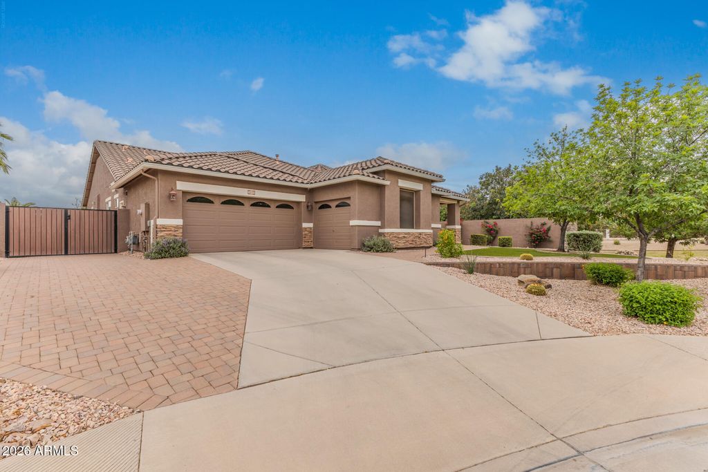 Photo of 5239 S Amethyst Place, Chandler, AZ 85249 (MLS # 7010826)