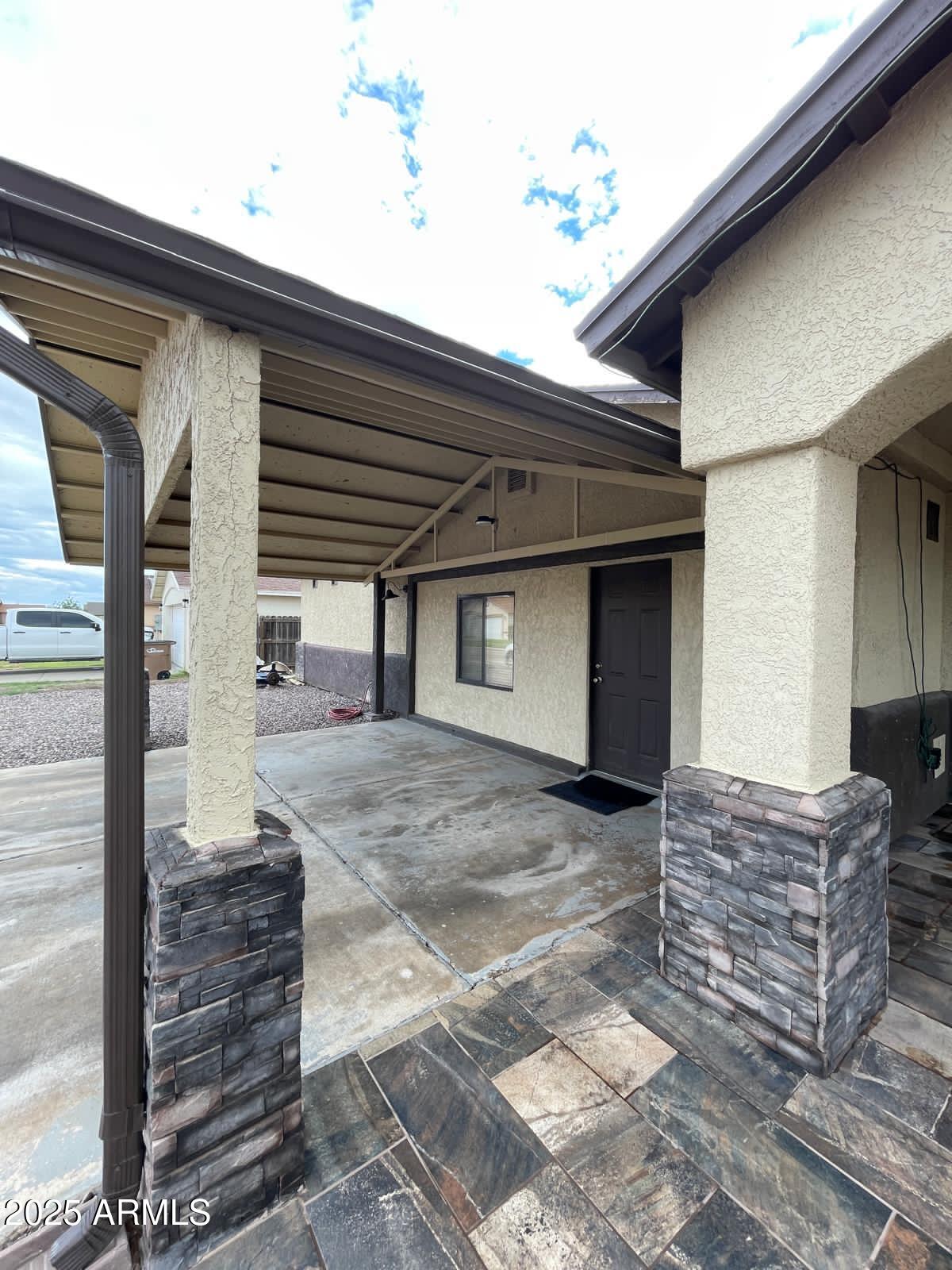 506 N ELIZABETH Avenue