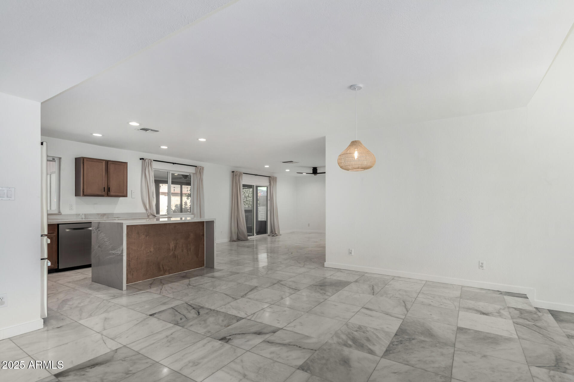 4140 W ANDERSON Drive