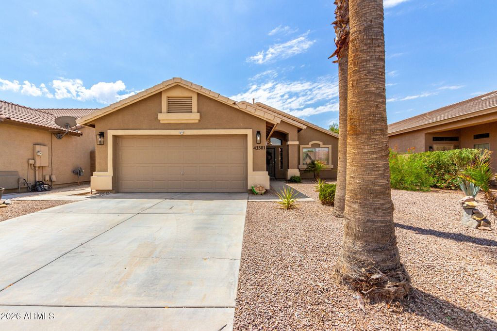 Photo of 43301 W Chisholm Drive, Maricopa, AZ 85138 (MLS # 6975526)
