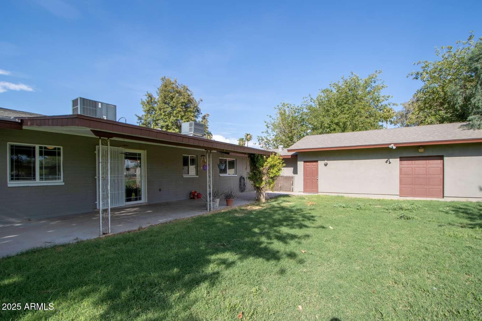 2975 E CAMPBELL Road