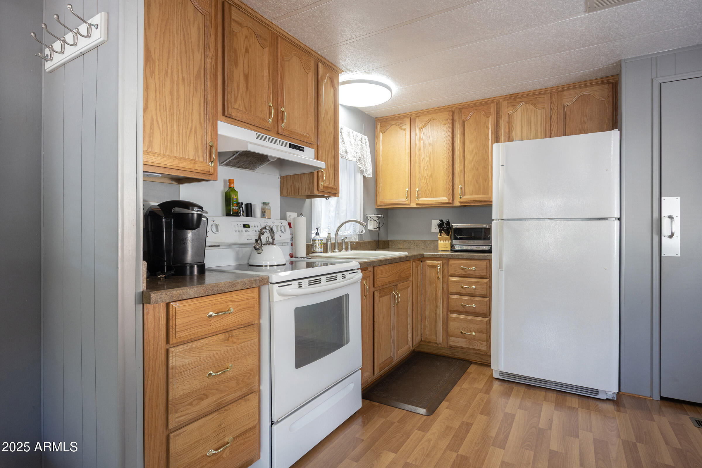 370 E SAN FELIPE Place