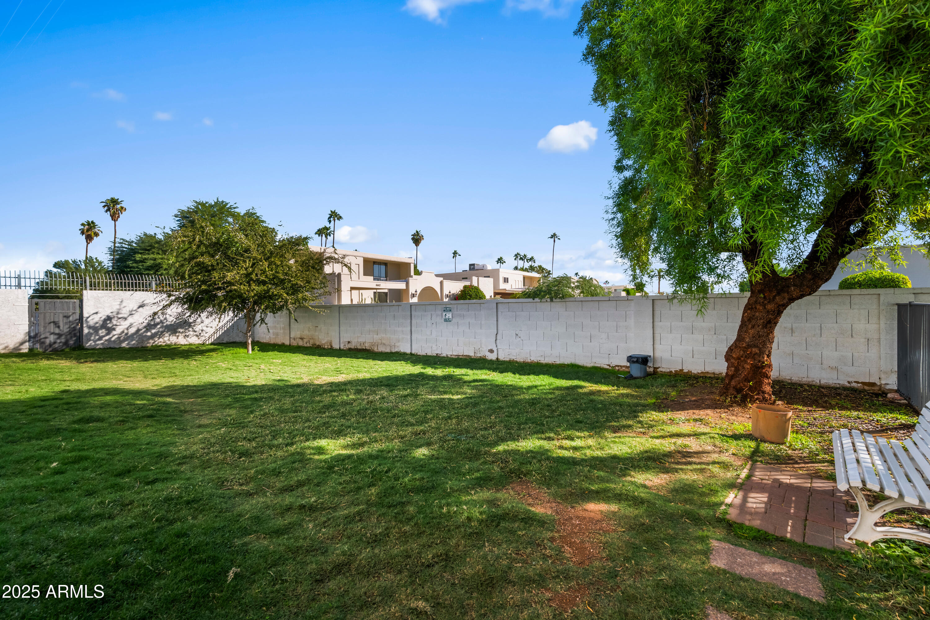 Scottsdale, Arizona 85251, United States, 1 Bedroom Bedrooms, ,1 BathroomBathrooms,Residential,Active,237527